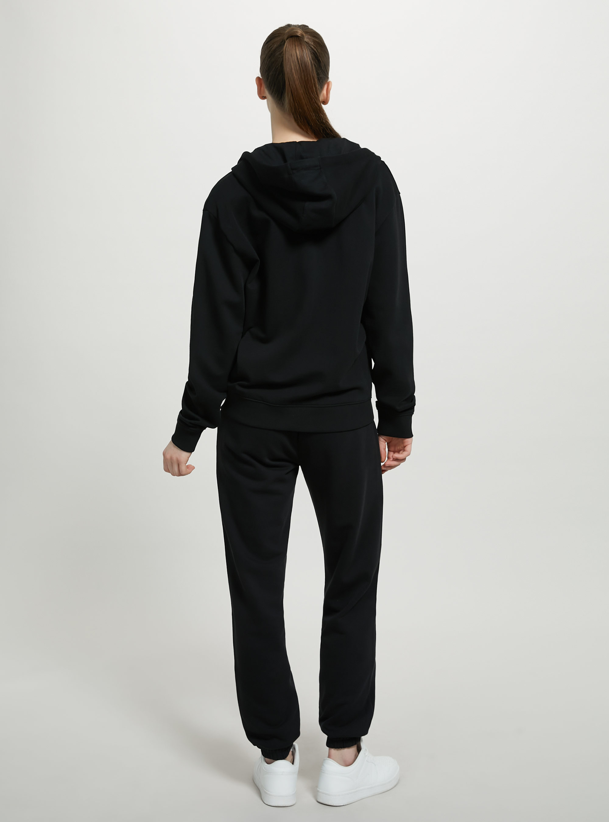 Felpa basic in cotone con zip e cappuccio, NERO