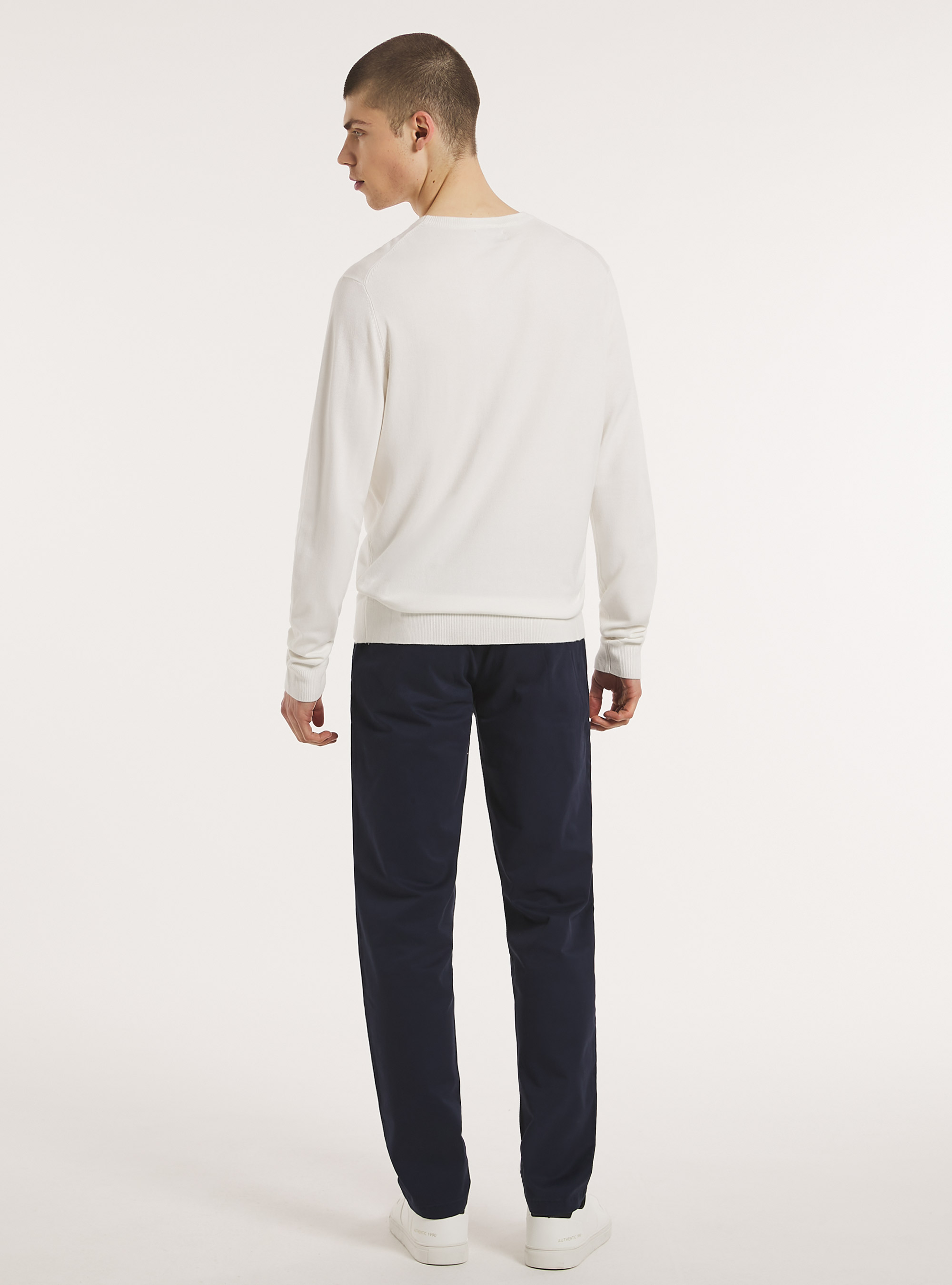 Pull à col ras du cou en viscose durable Ecovero, WH3 WHITE