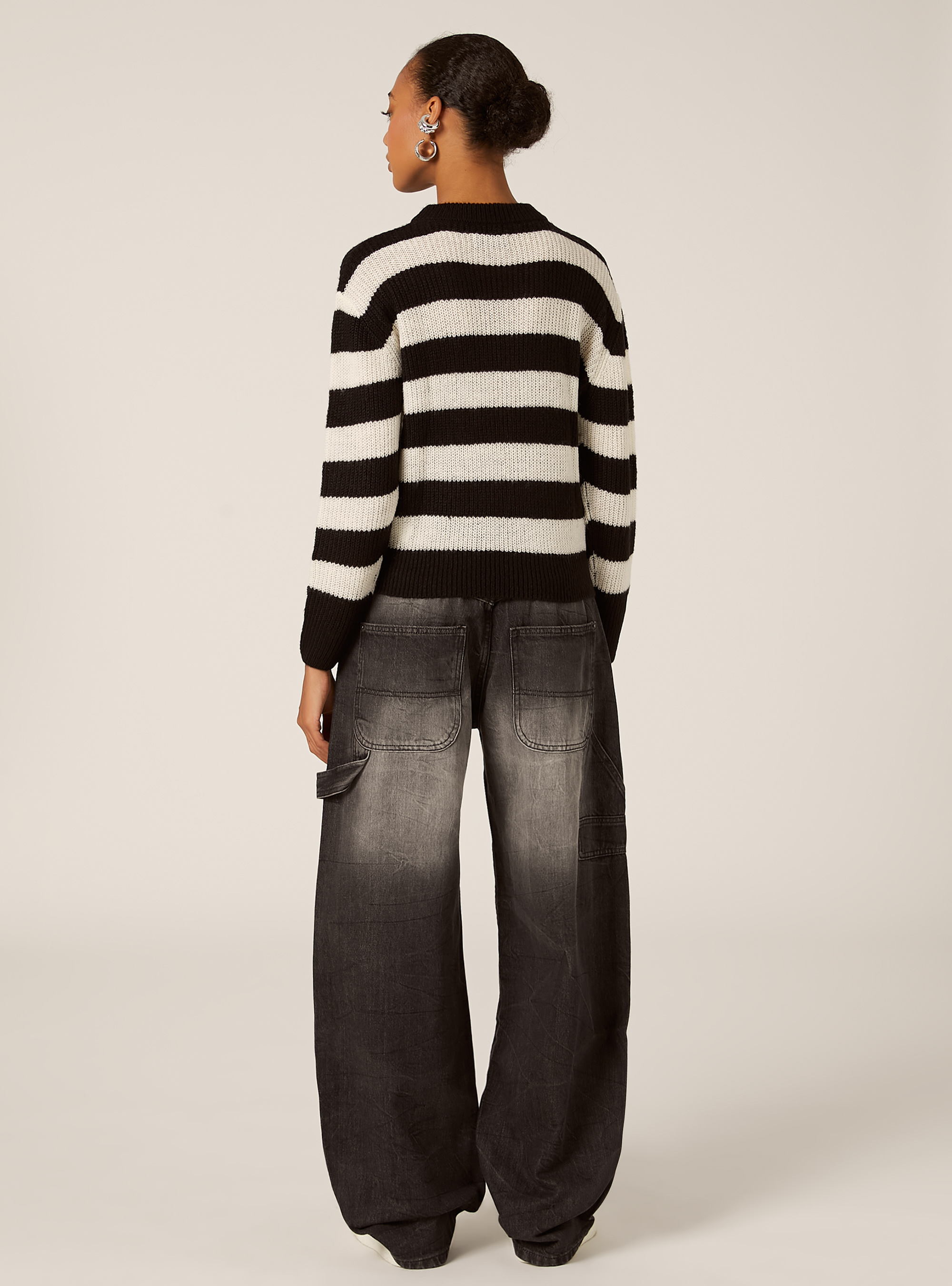 Gestreifter Pullover mit Rundhalsausschnitt, BK1 BLACK