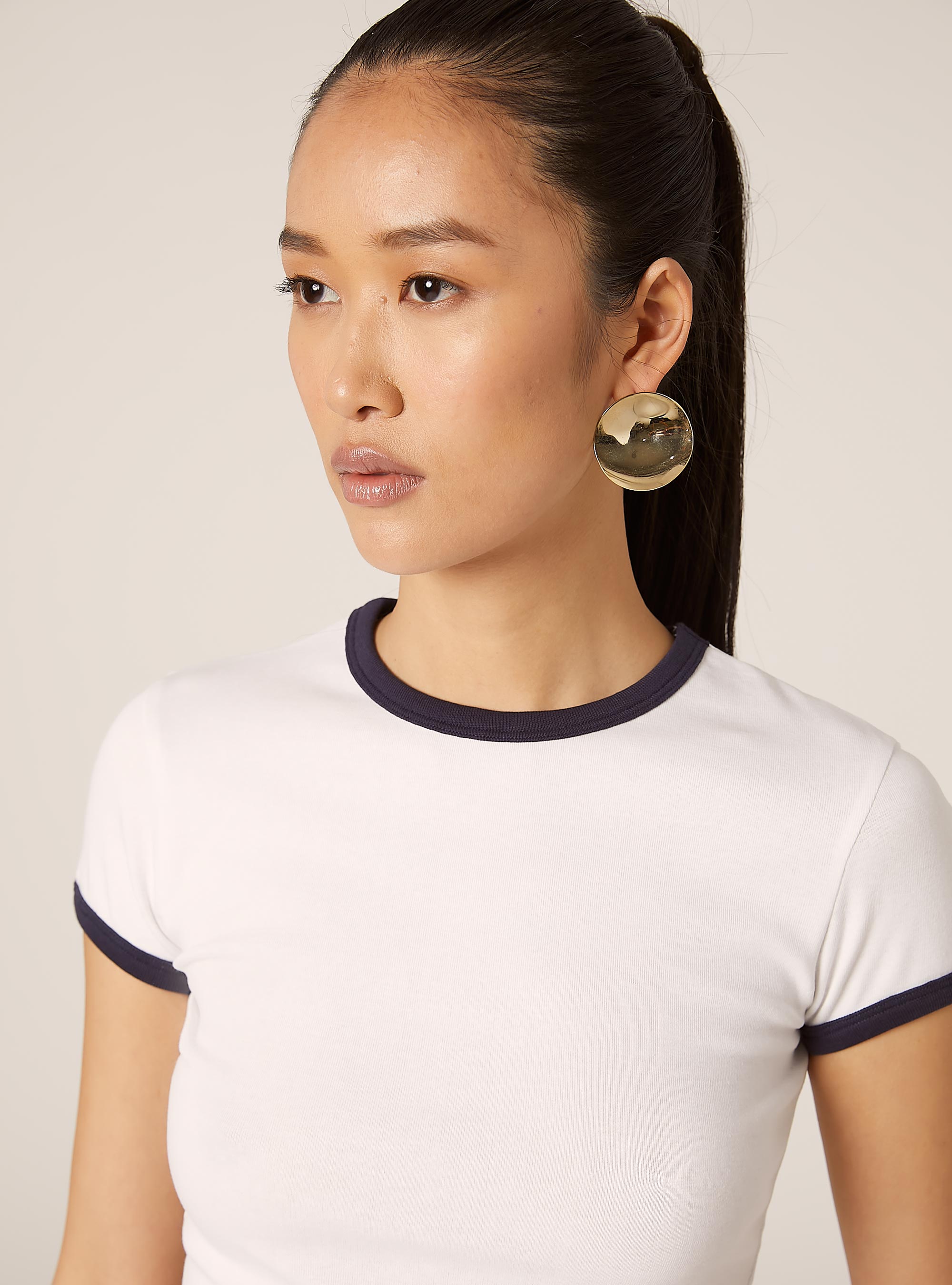 Gekürztes T-Shirt mit kontrastierenden Details, WH3 WHITE