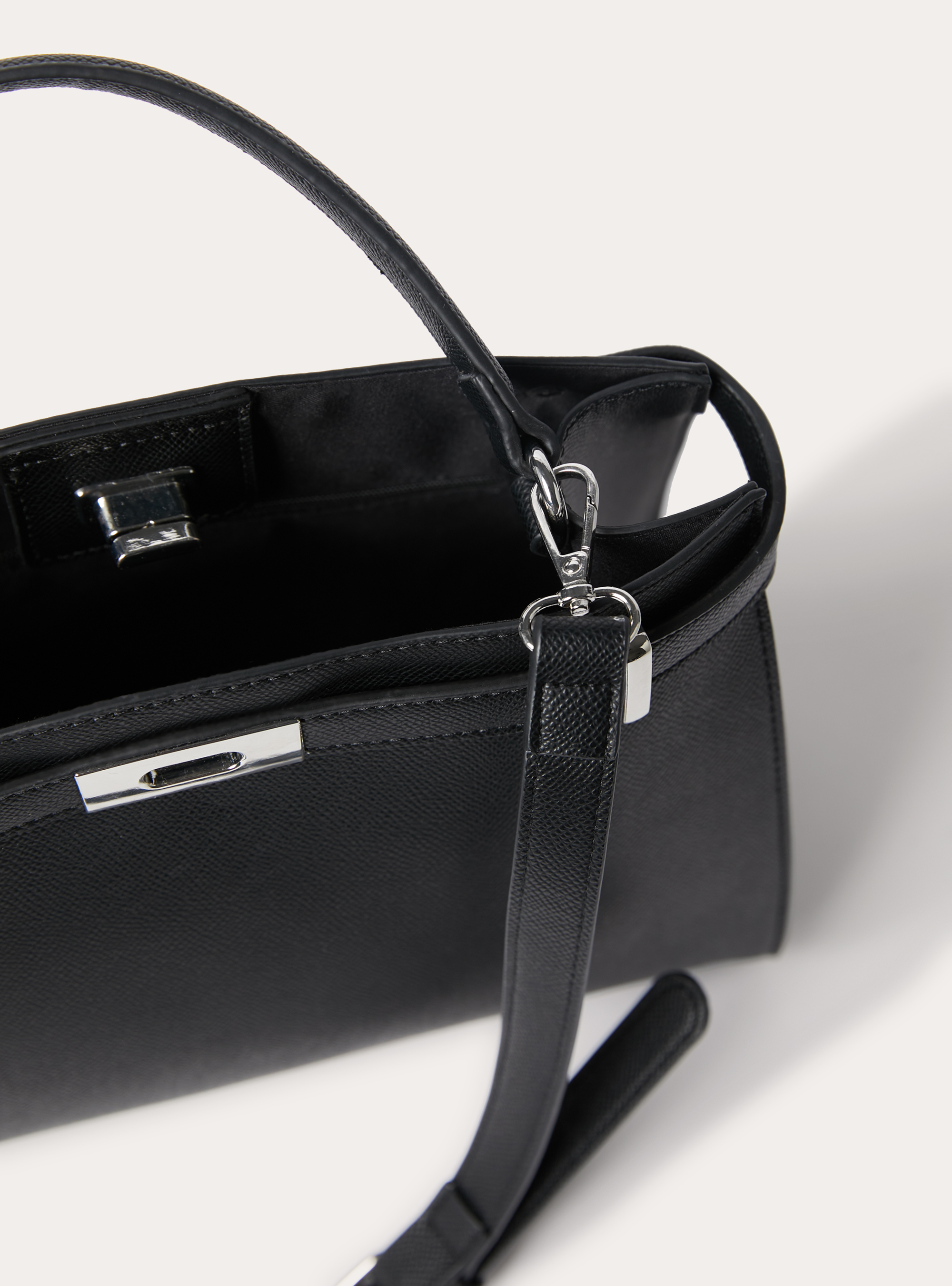 Tasche in Lederoptik mit Schulterriemen, BK1 BLACK