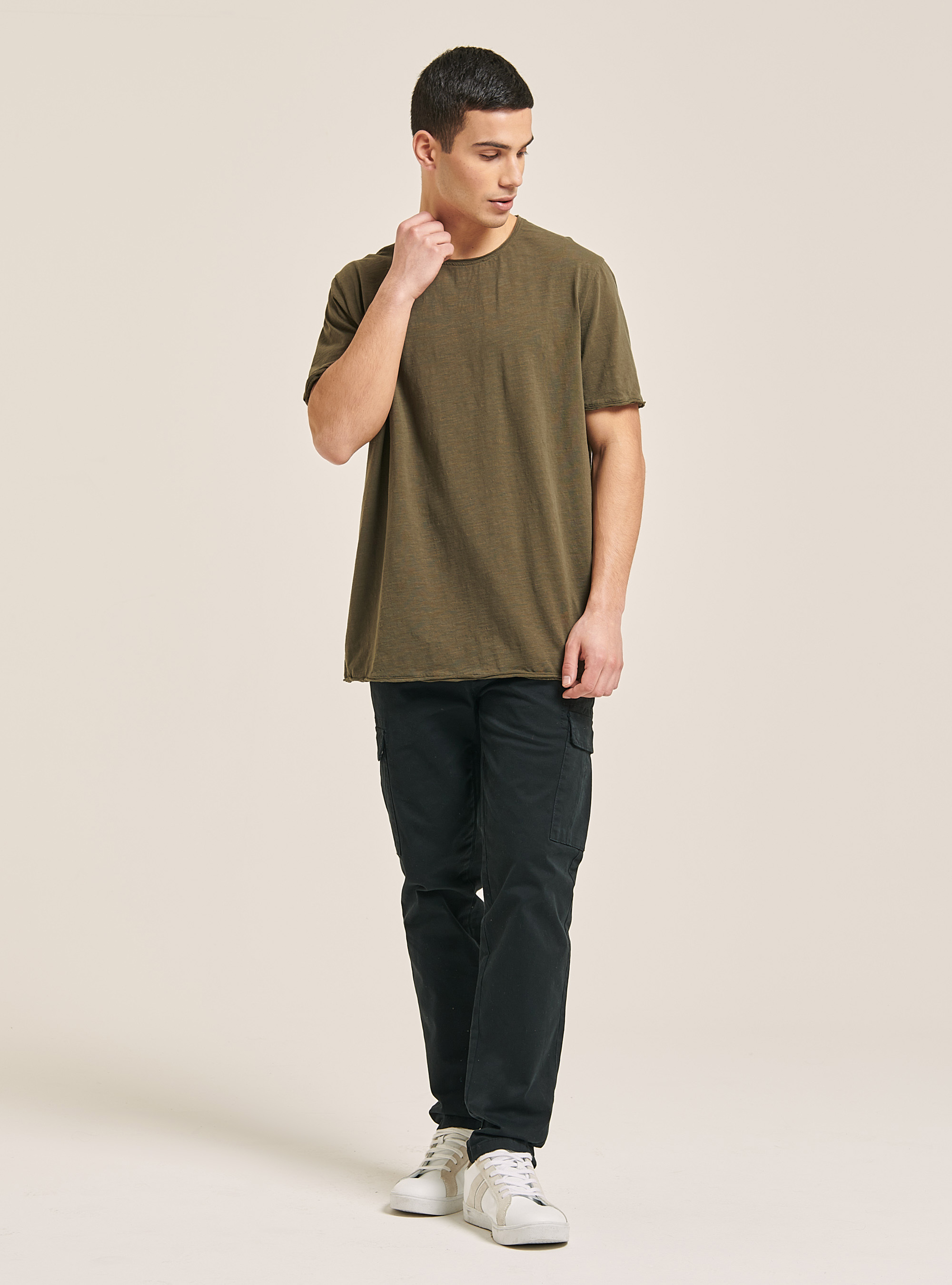 Einfarbiges T-Shirt aus Baumwolle, C6609 KAKY