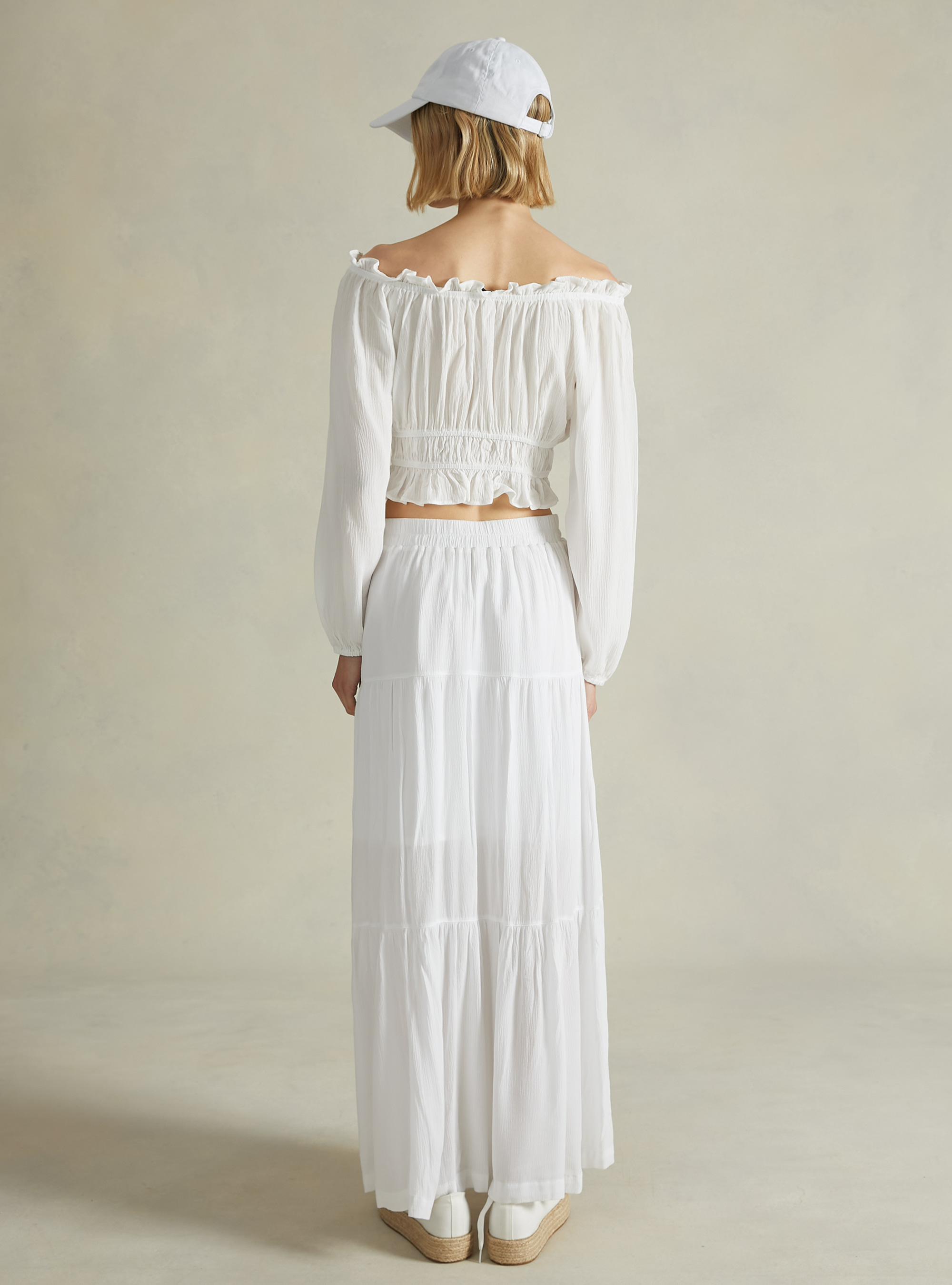 Cropped blouse with off the shoulder, WH1 OFF WHITE