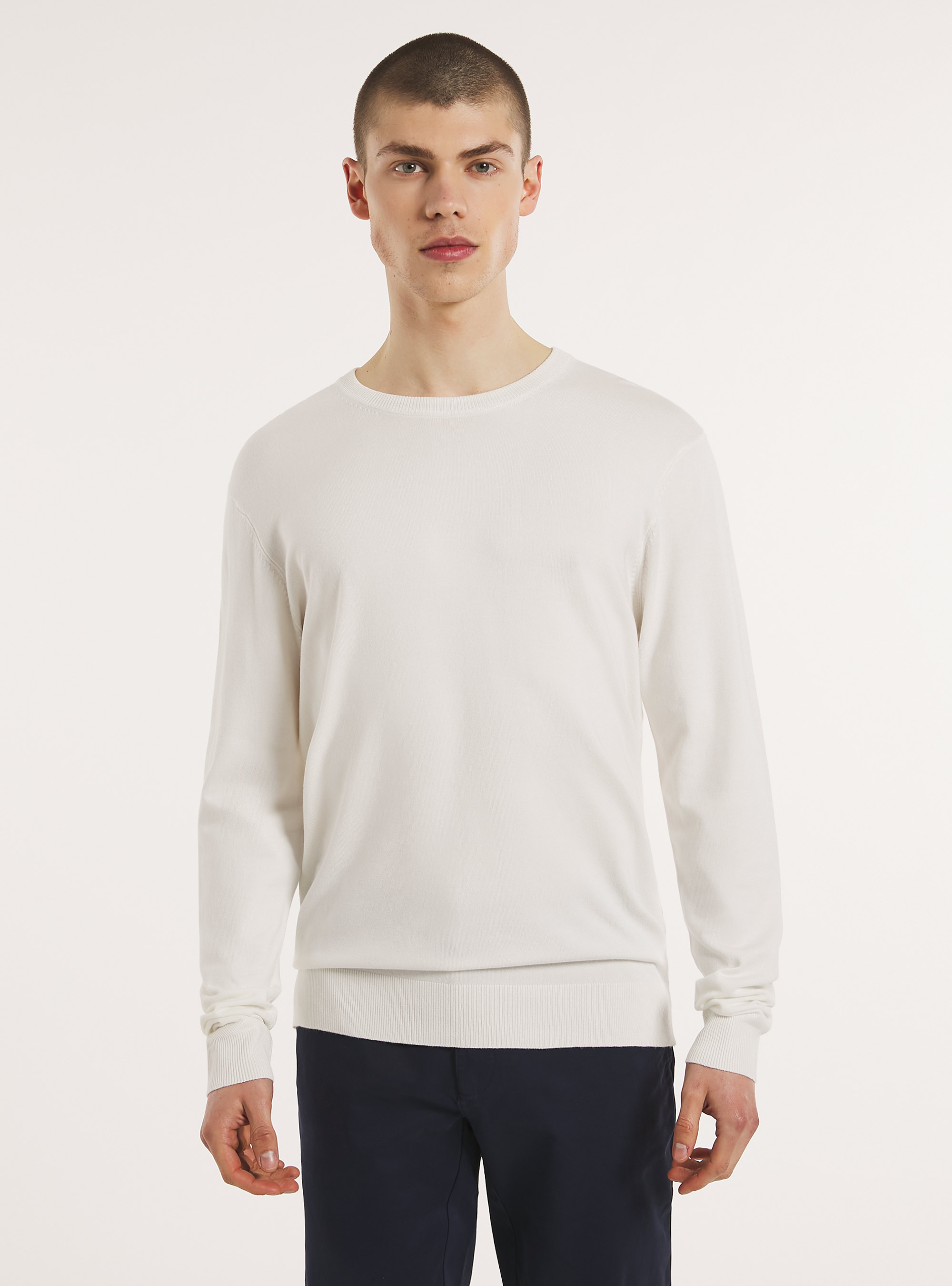 Pull à col ras du cou en viscose durable Ecovero, WH3 WHITE