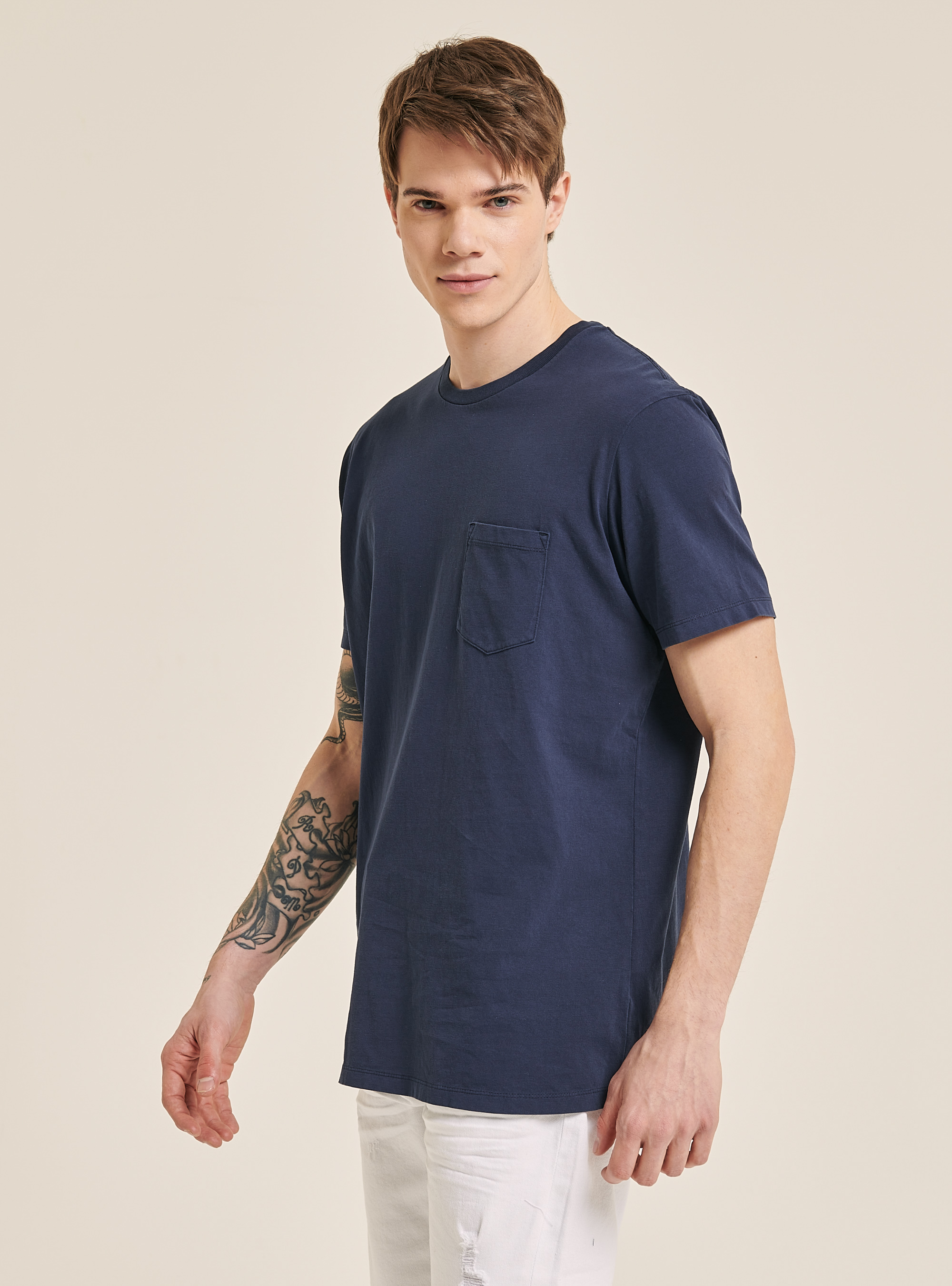 T-shirt &agrave; col ras du cou avec poche en coton, C0214 BLUE