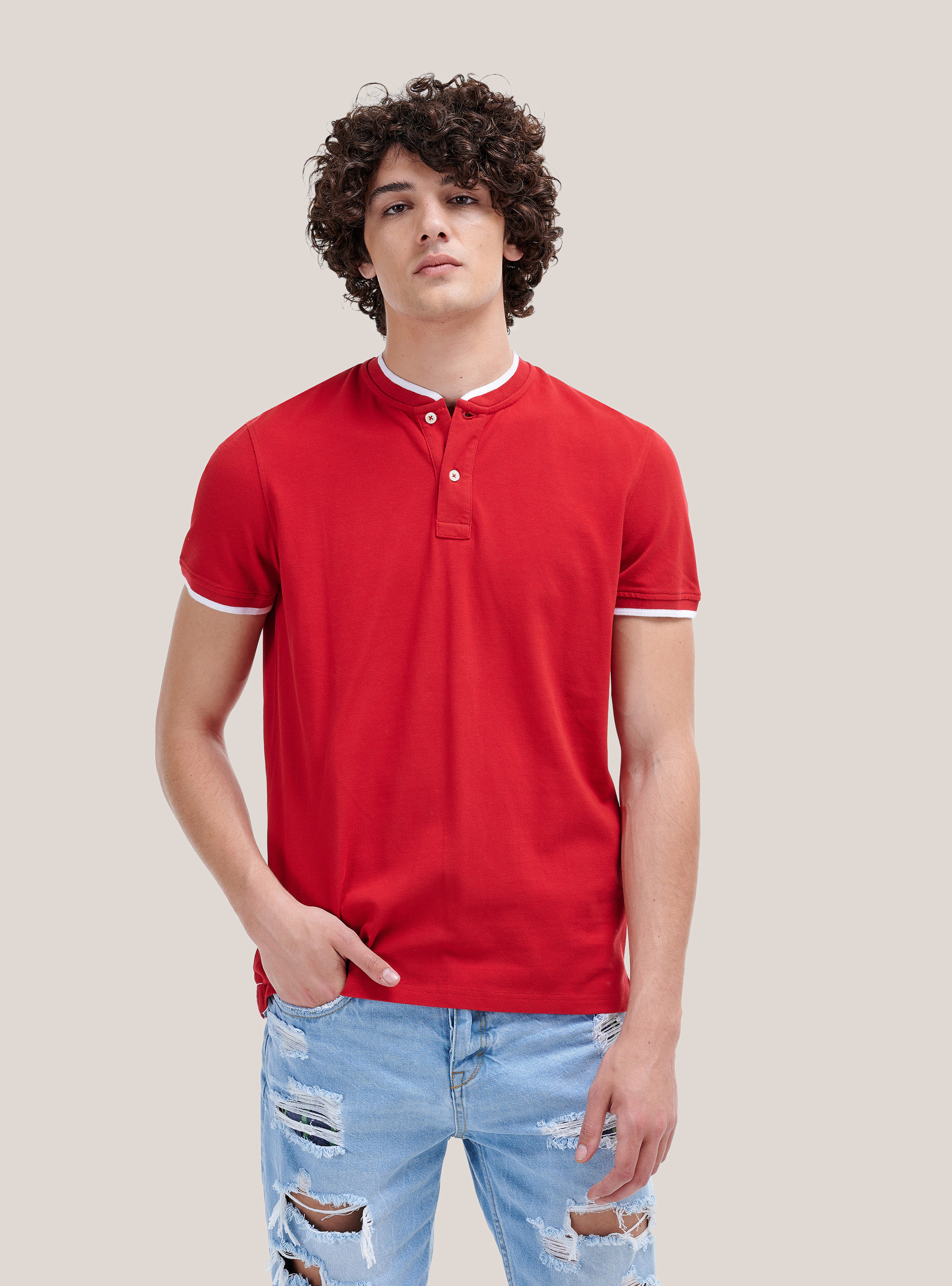 Poloshirt mit Stehkragen in Kontrastfarbe, C3393 RED