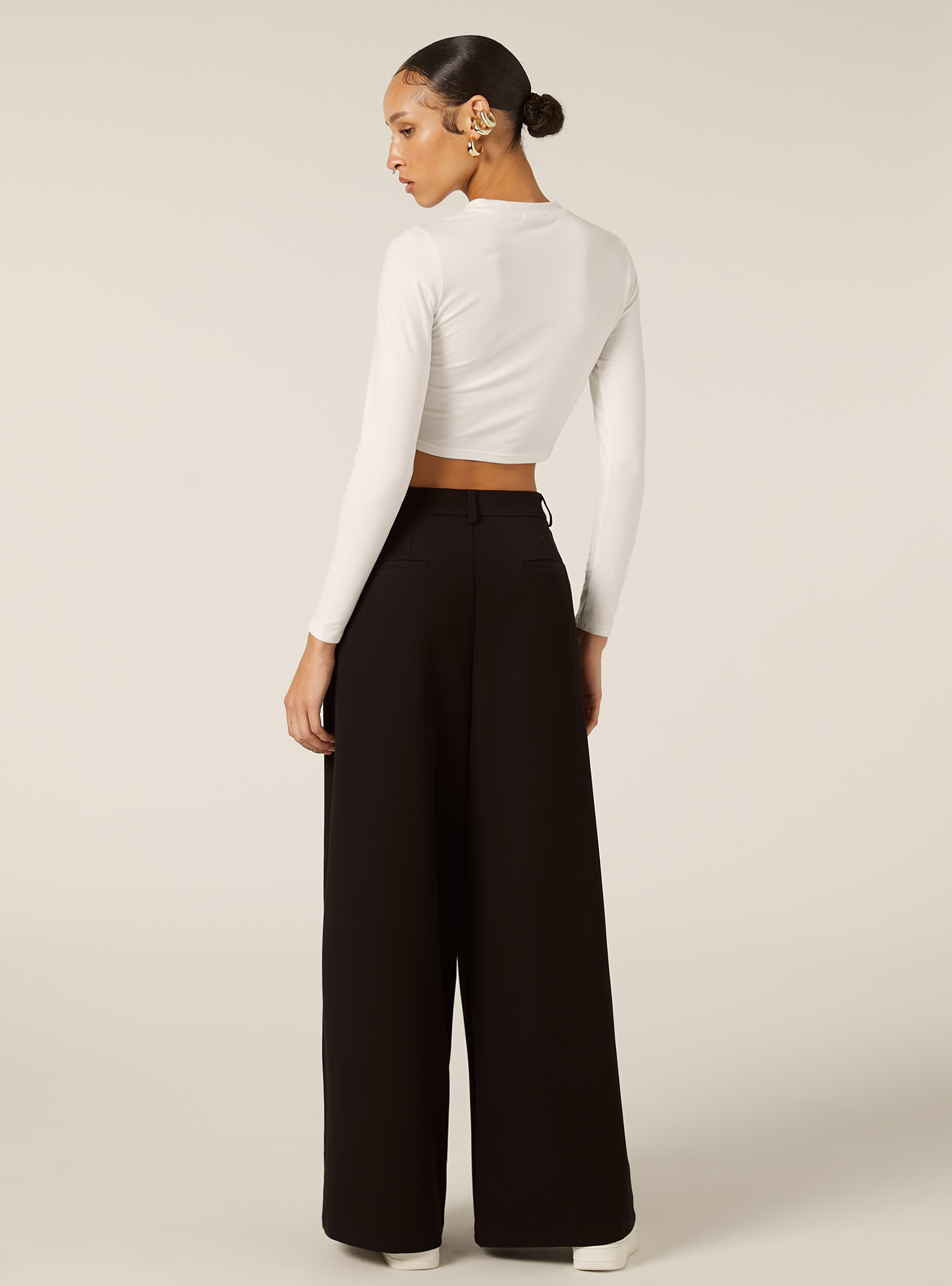 Wide-leg trousers with pleats, BK1 BLACK