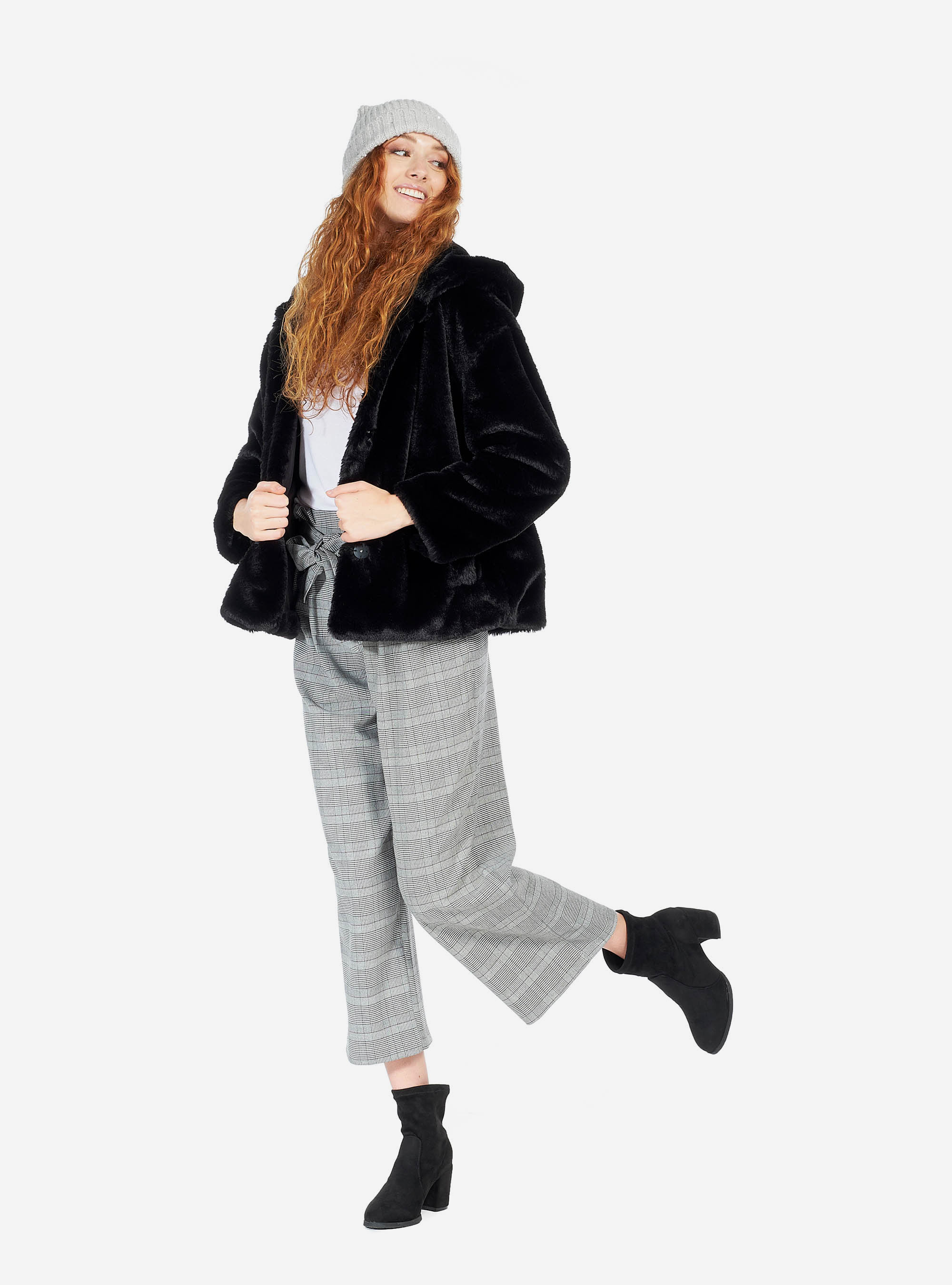 Manteau court en fausse fourrure avec capuche, C101 BLACK