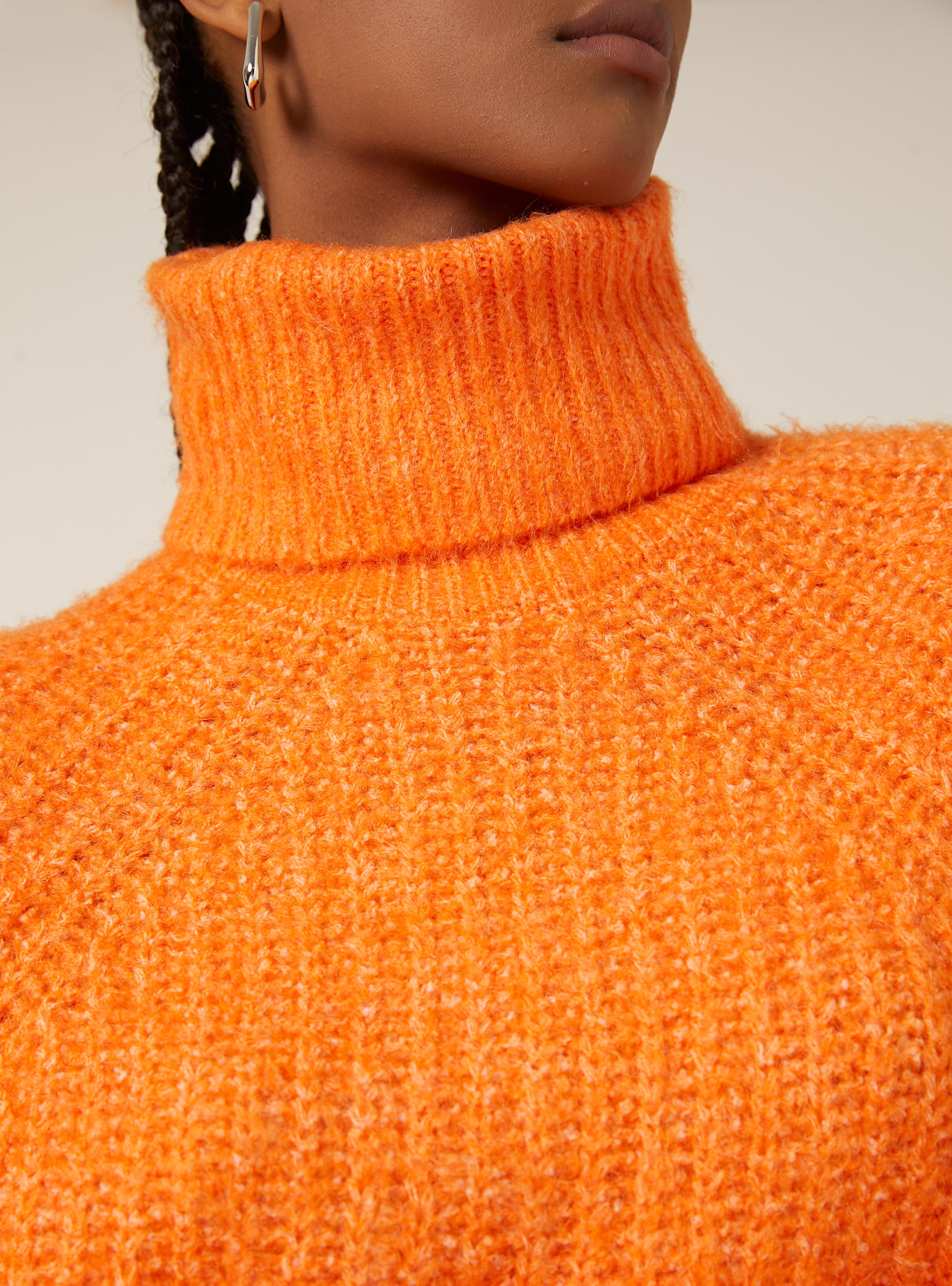 Pullover mit englischem Rippstrick und hohem Kragen, OR3 ORANGE LIGHT