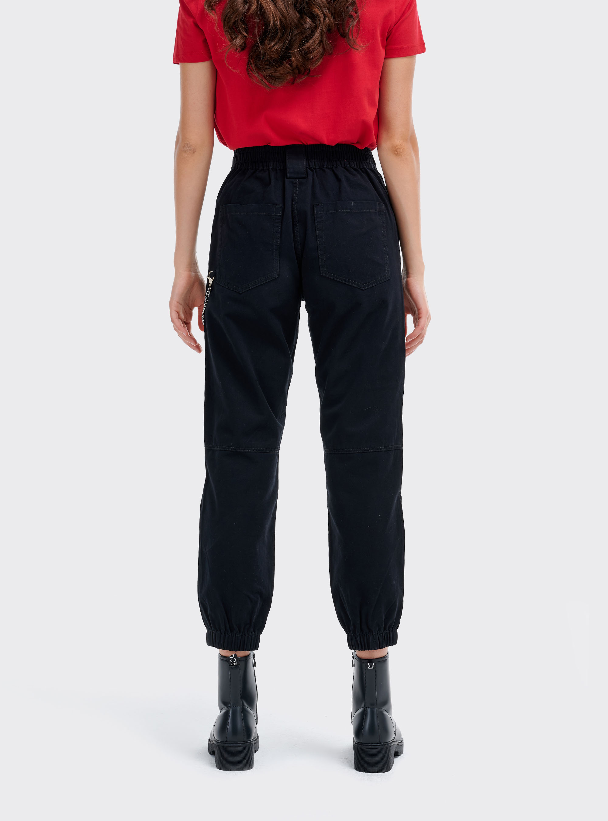Pantaloni utility con catena laterale ed elastico alle caviglie, NERO