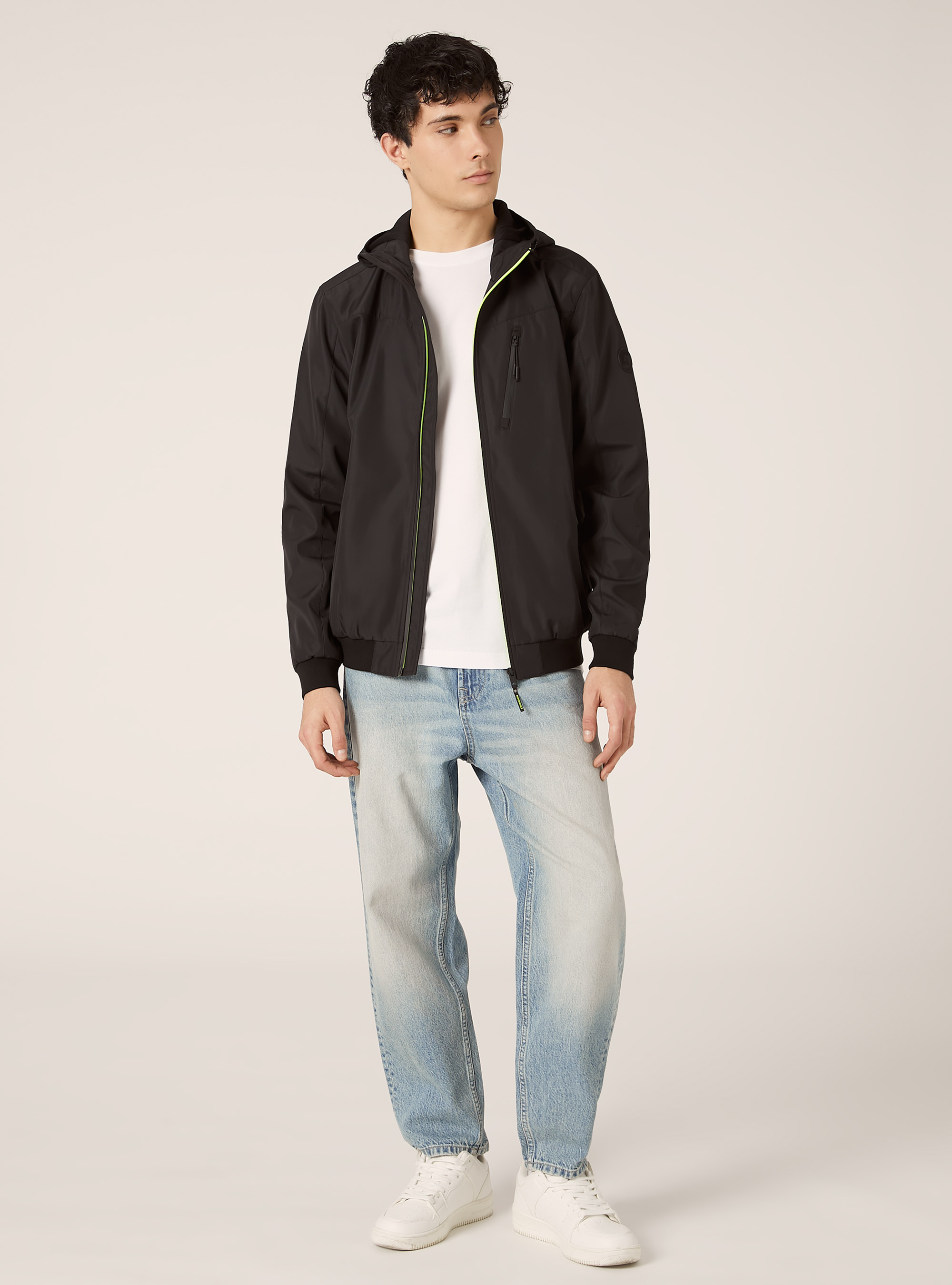 Winddichte Bomberjacke mit Kapuze, BK1 BLACK