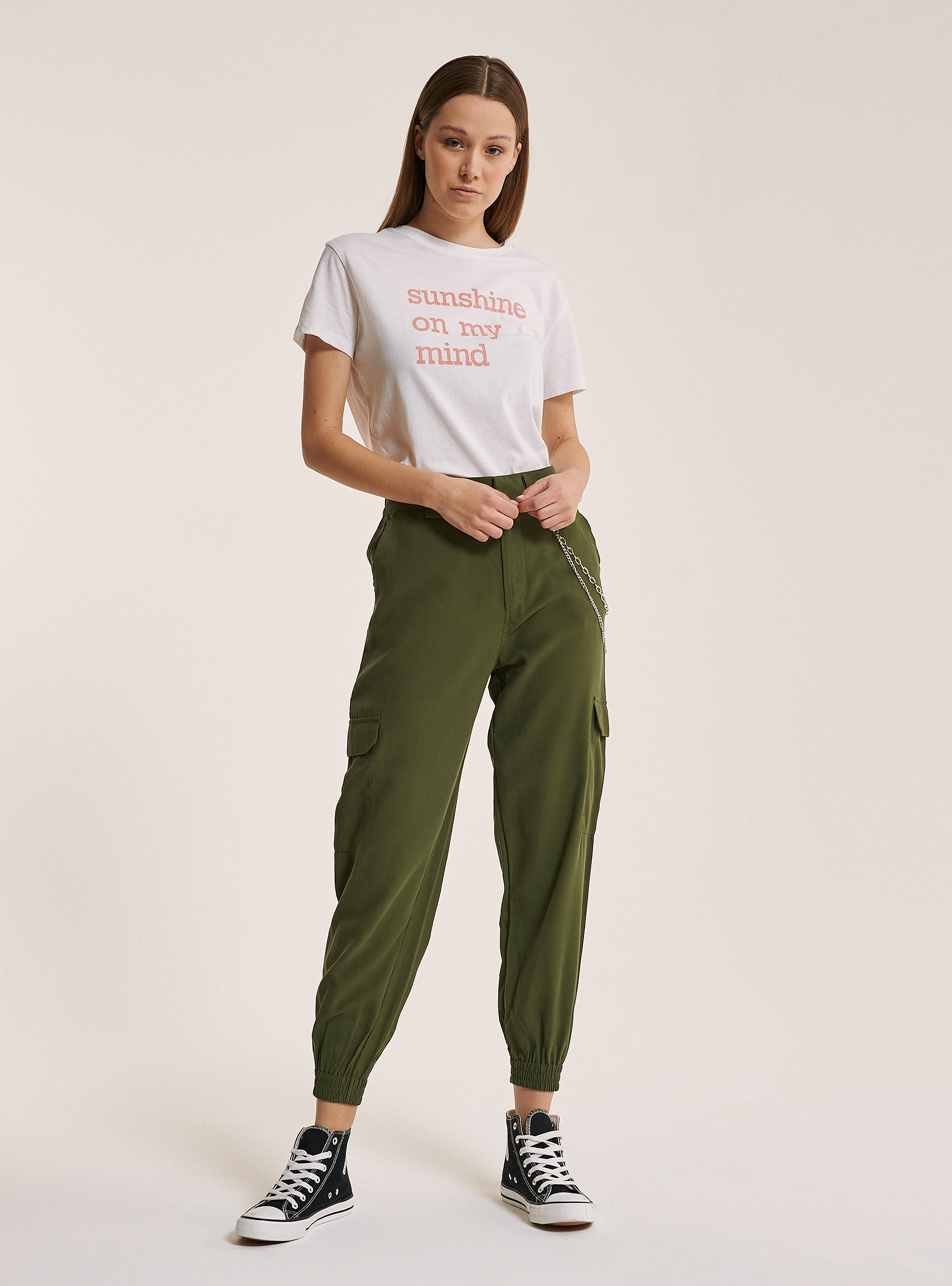 Comfort fit trousers with maxi pockets and chains, C6631 KAKY