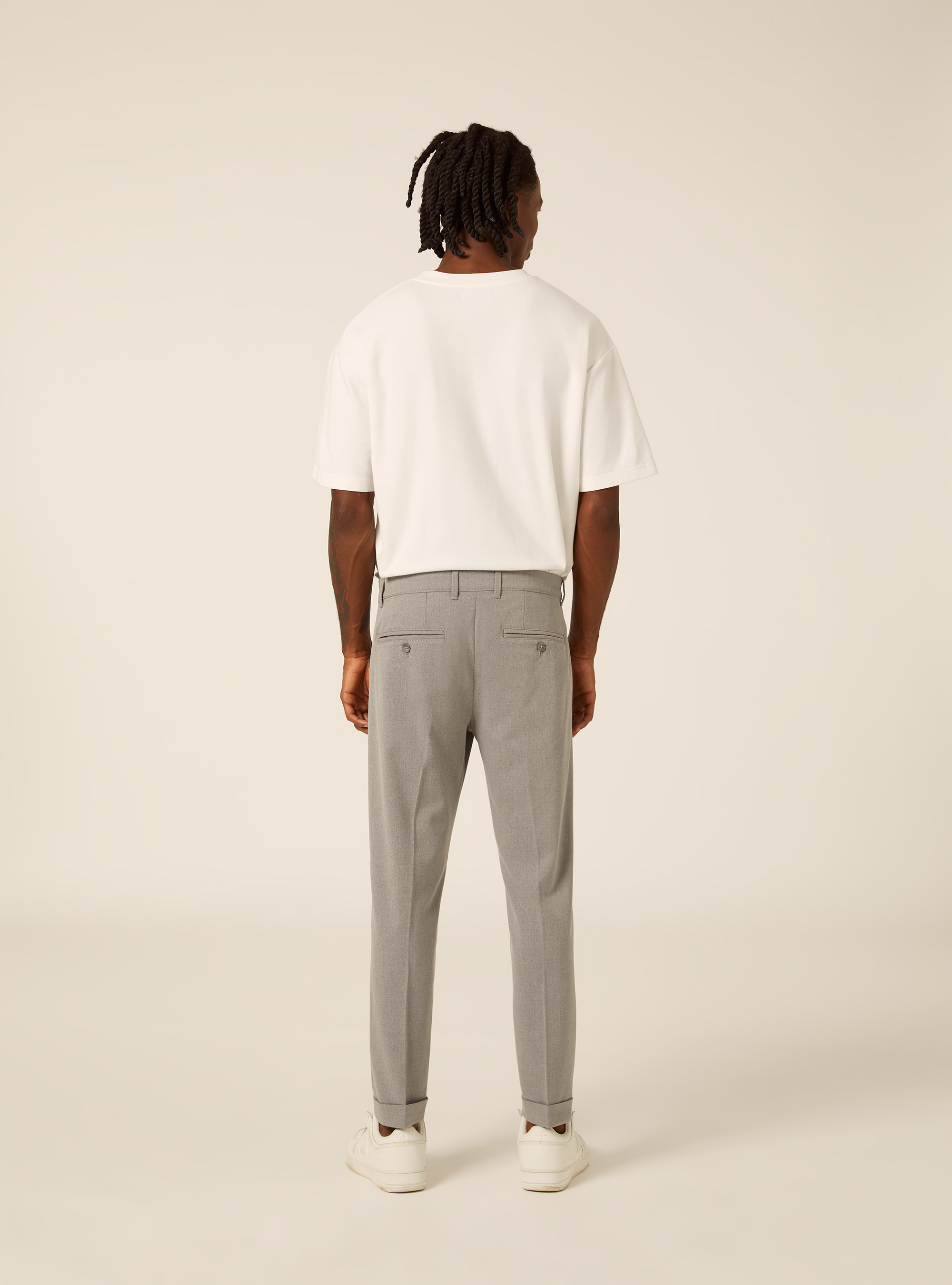 Tailored trousers with pleats and charm detail, MGY3 GREY MEL LIGHT