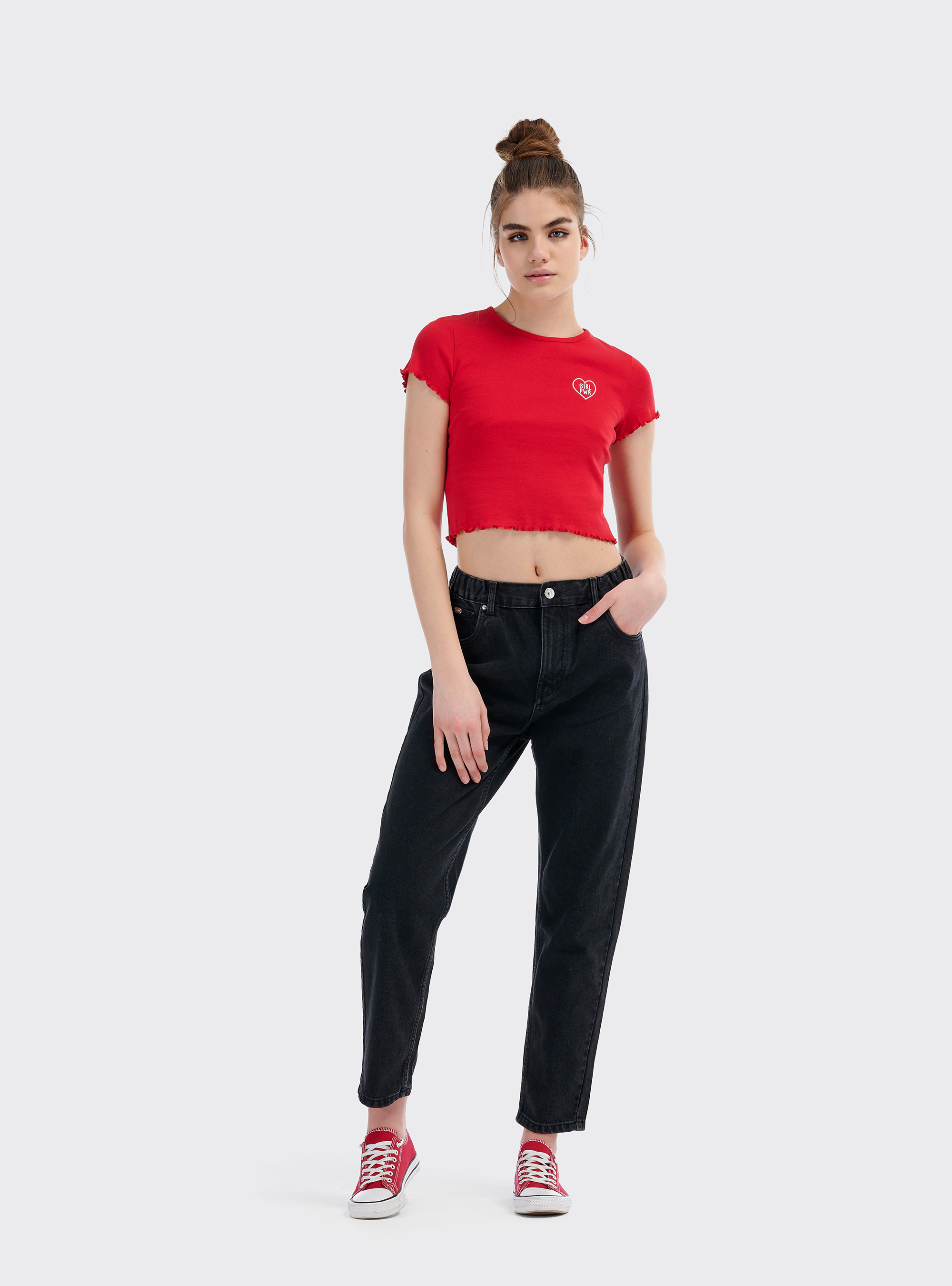 Maglietta cropped con ricamo, RED