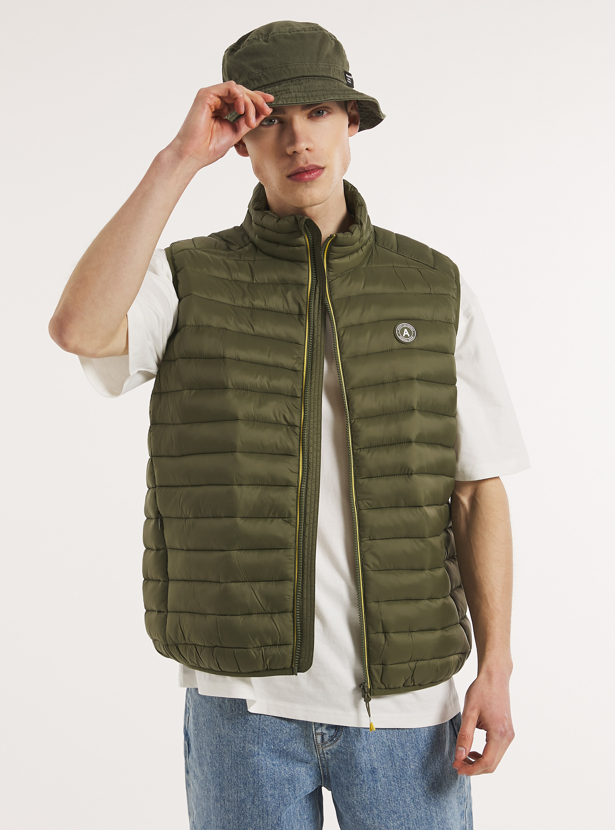 Padded sleeve jacket with contrasting zip, KY2 KAKY MEDIUM