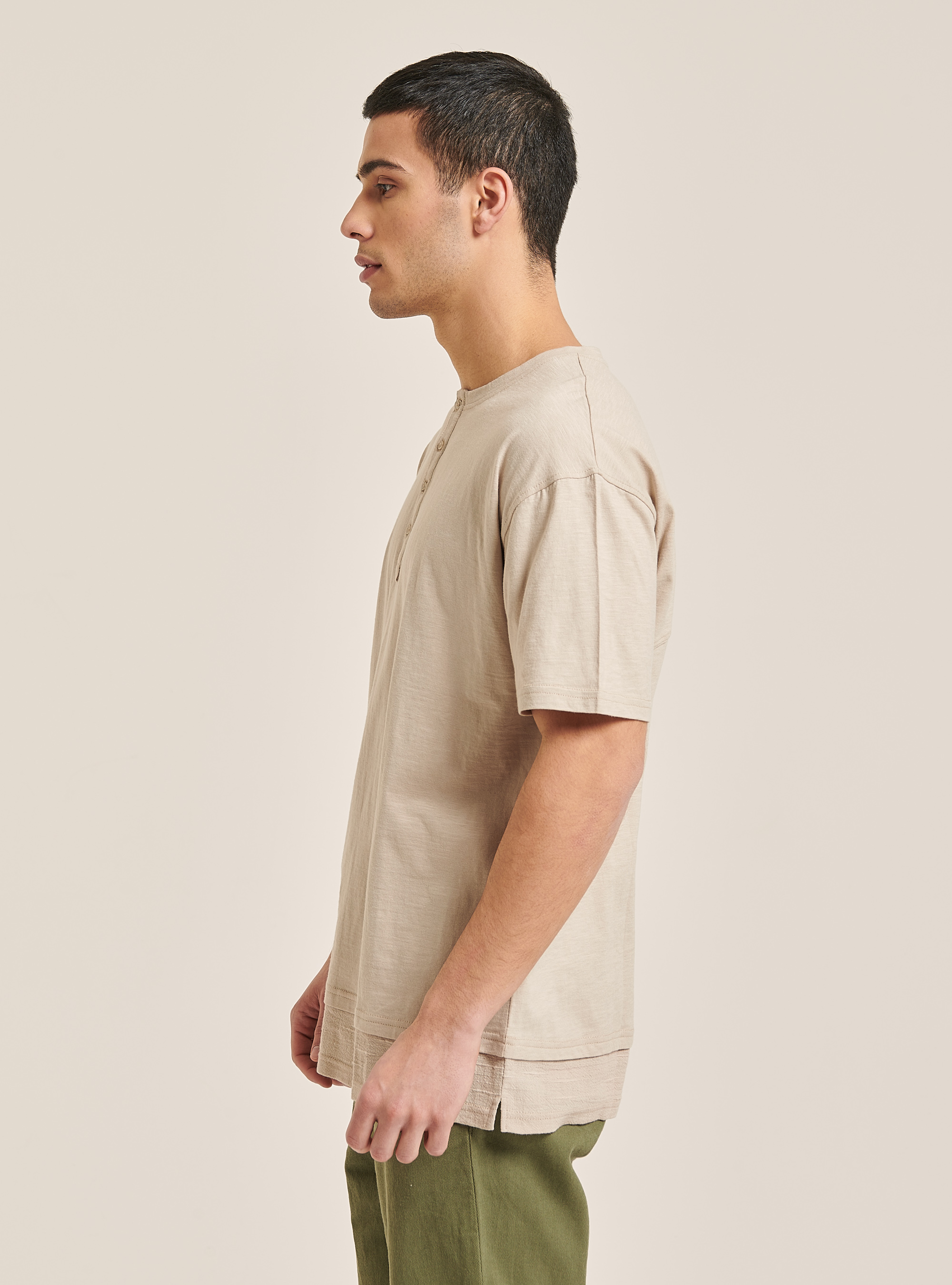 Linen blend T-shirt with serape collar, C0582 BEIGE