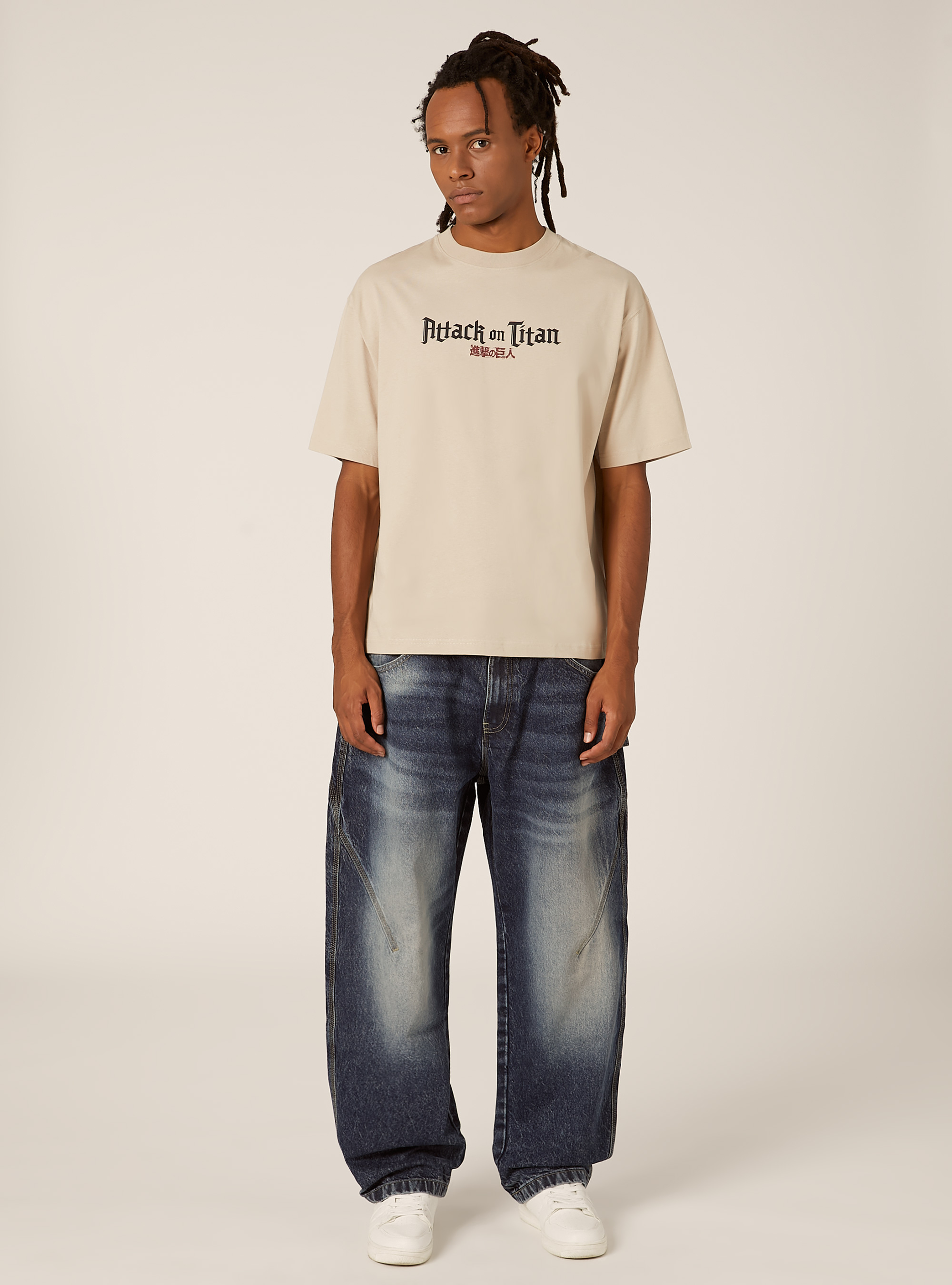 T-shirt attack on titan boxy fit, BG2 BEIGE MEDIUM