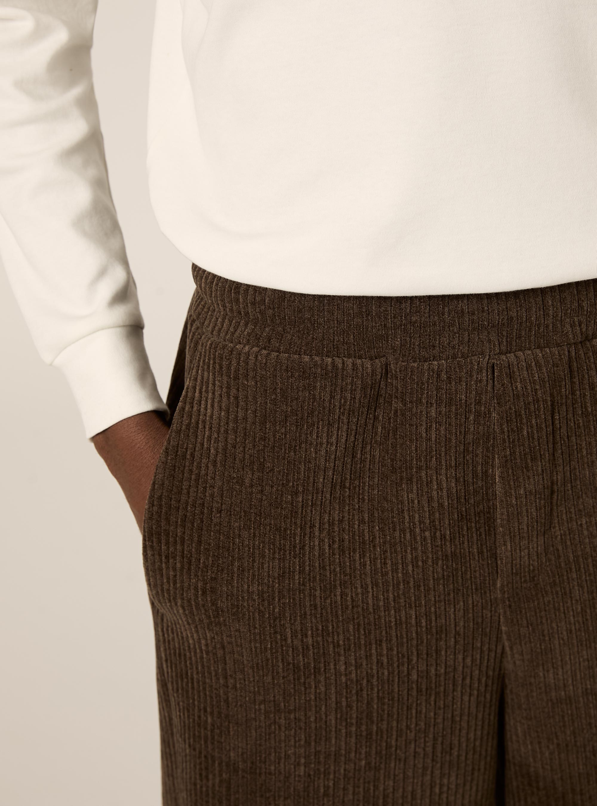 Pantalone in velluto a coste  barrel fit, BR2 BROWN MEDIUM