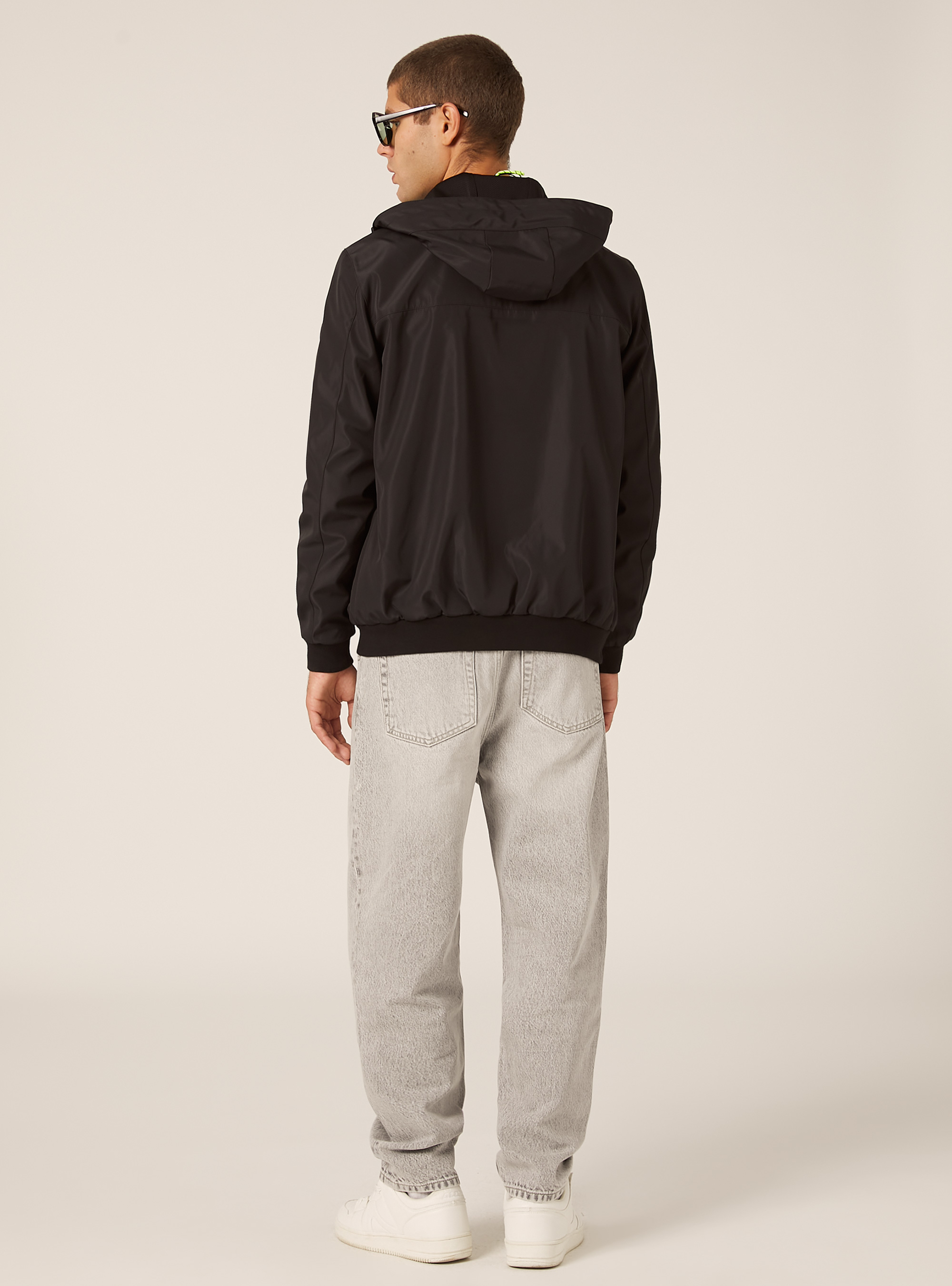 Blouson coupe-vent à capuche, BK1 BLACK