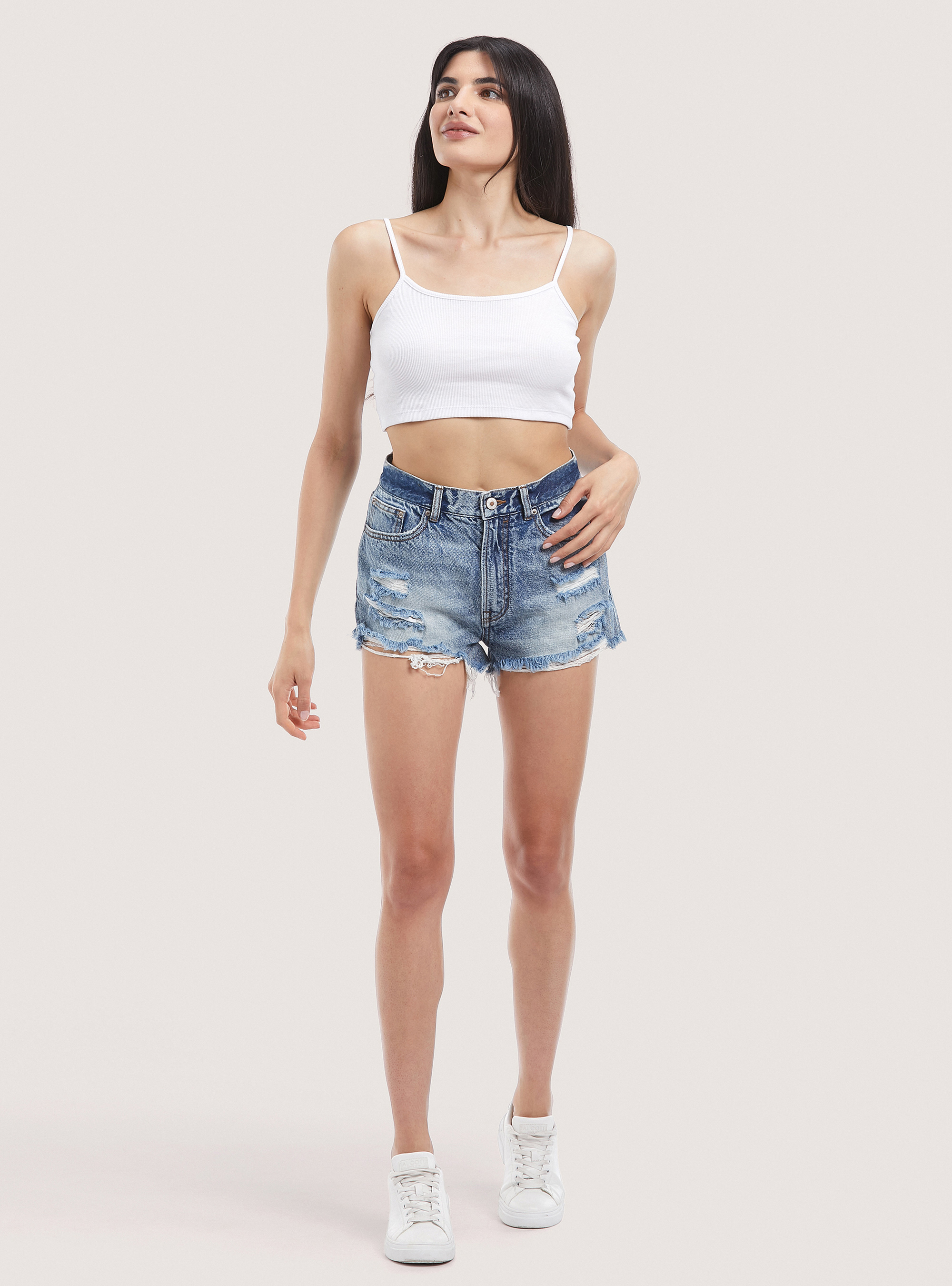 Shorts in denim con rotture, D005 LIGHT BLUE