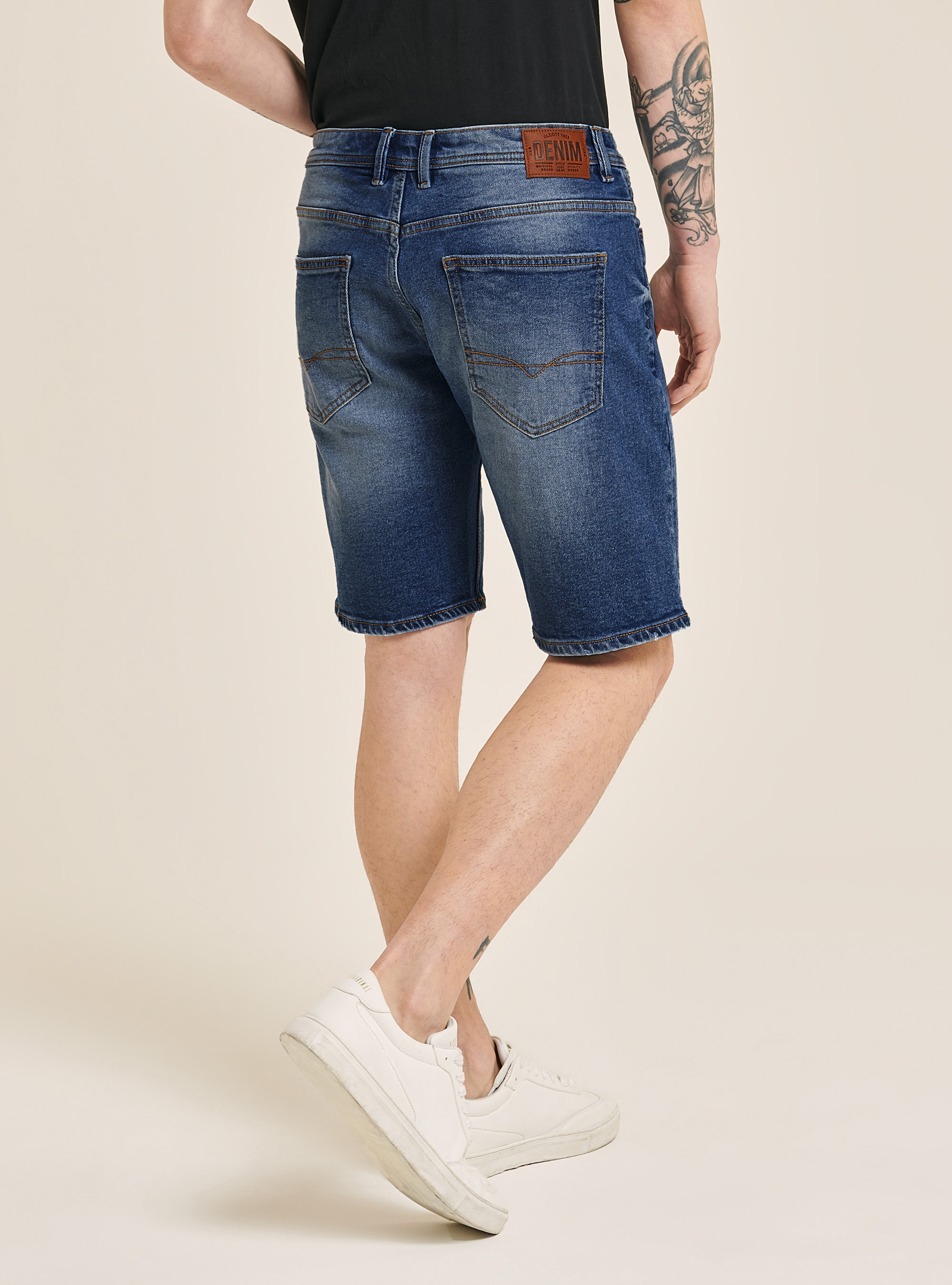 Bermuda in denim stretch con rotture, BLUE