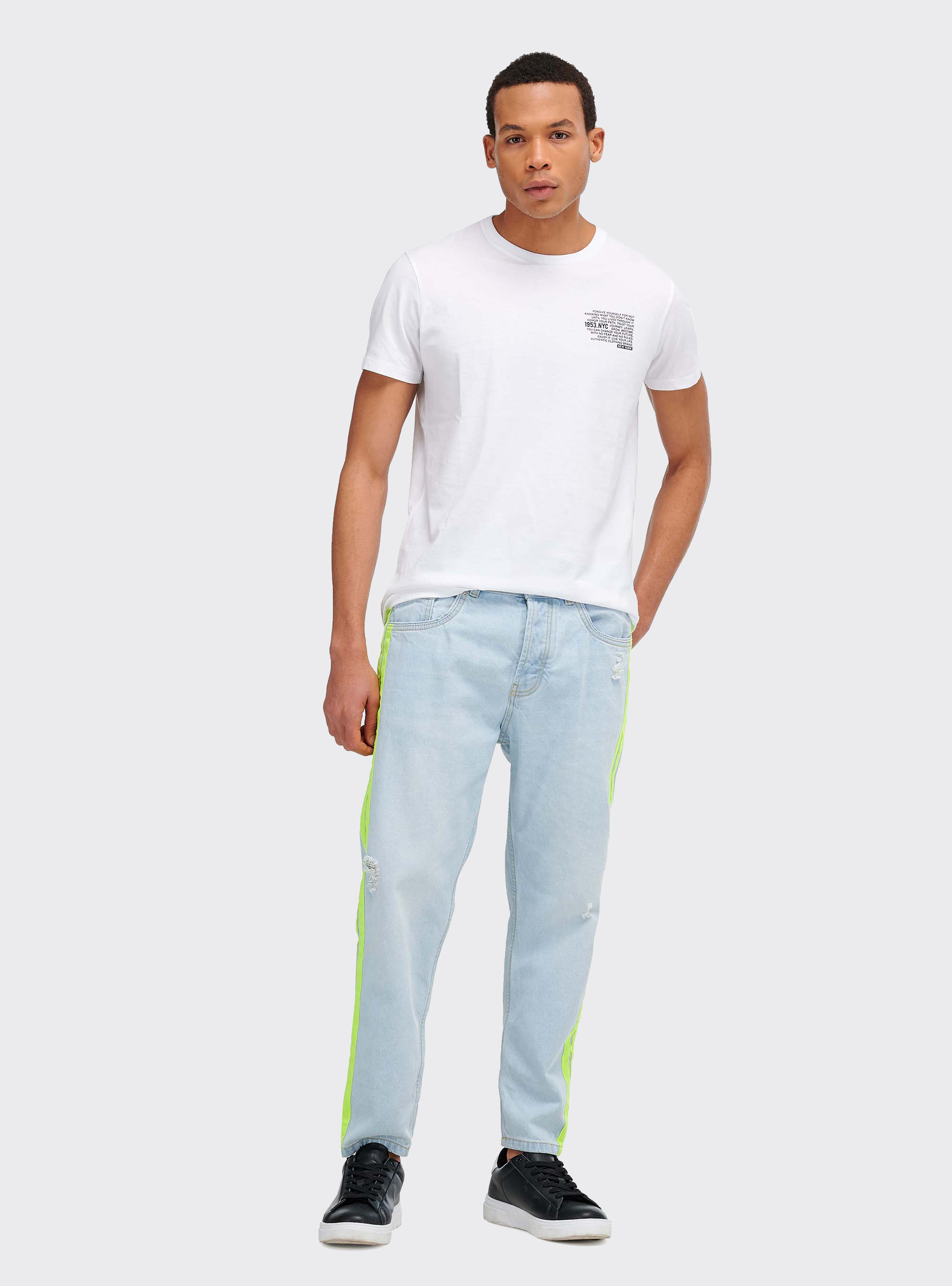 Jeans avec bandes latérales fluo, C241 BLUE