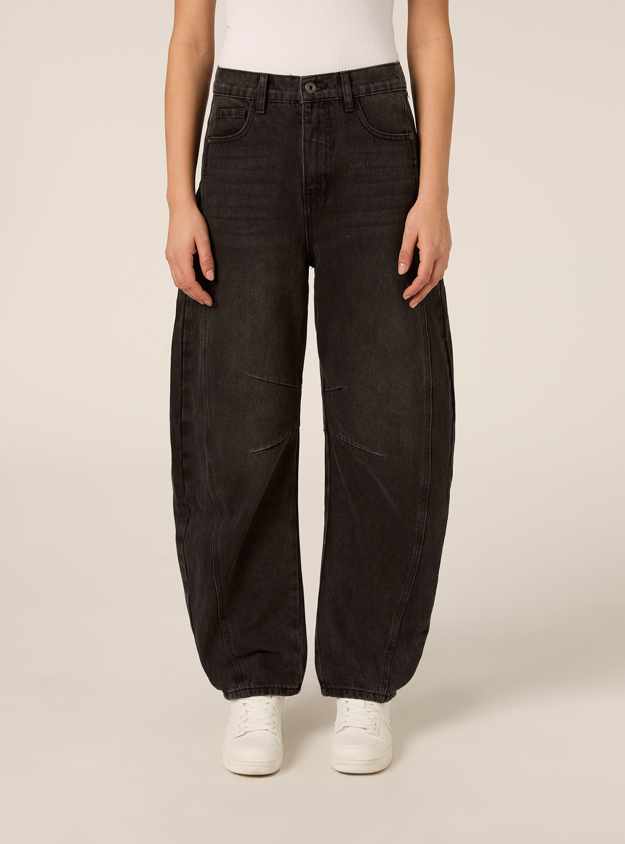 Jeans balloon con tagli ginocchio, D000 BLACK