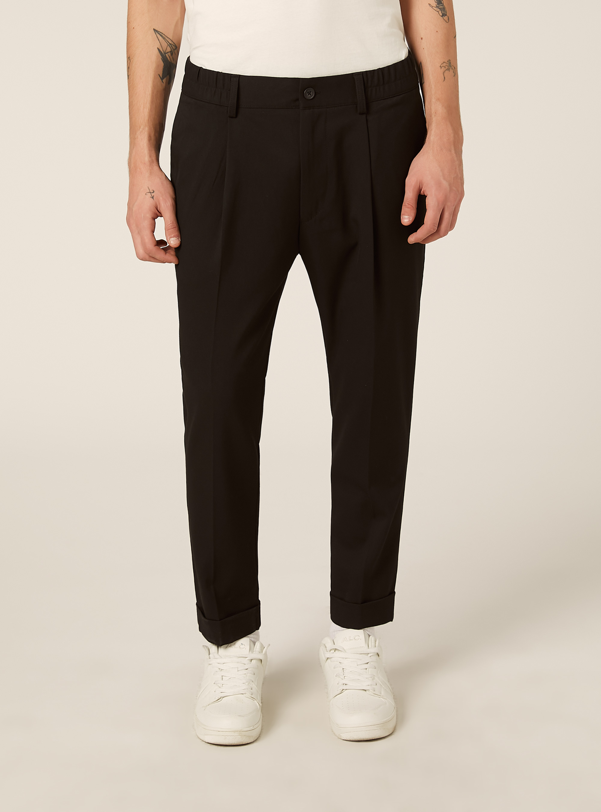 Pantaloni classici con pince, BK1 BLACK