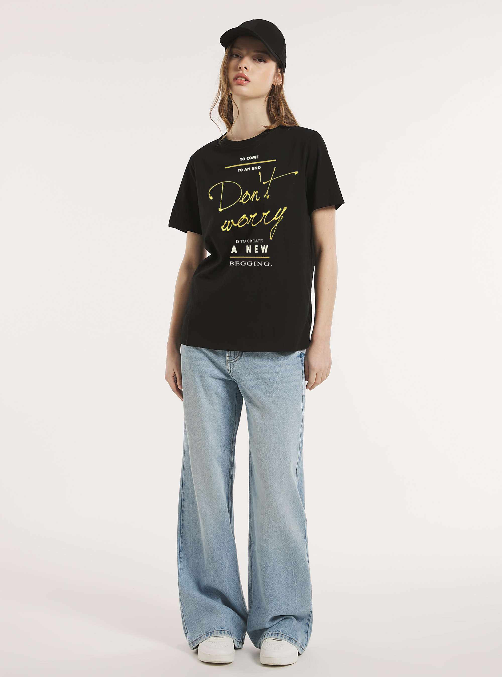 T-shirt with metallic lettering print, BK1 BLACK