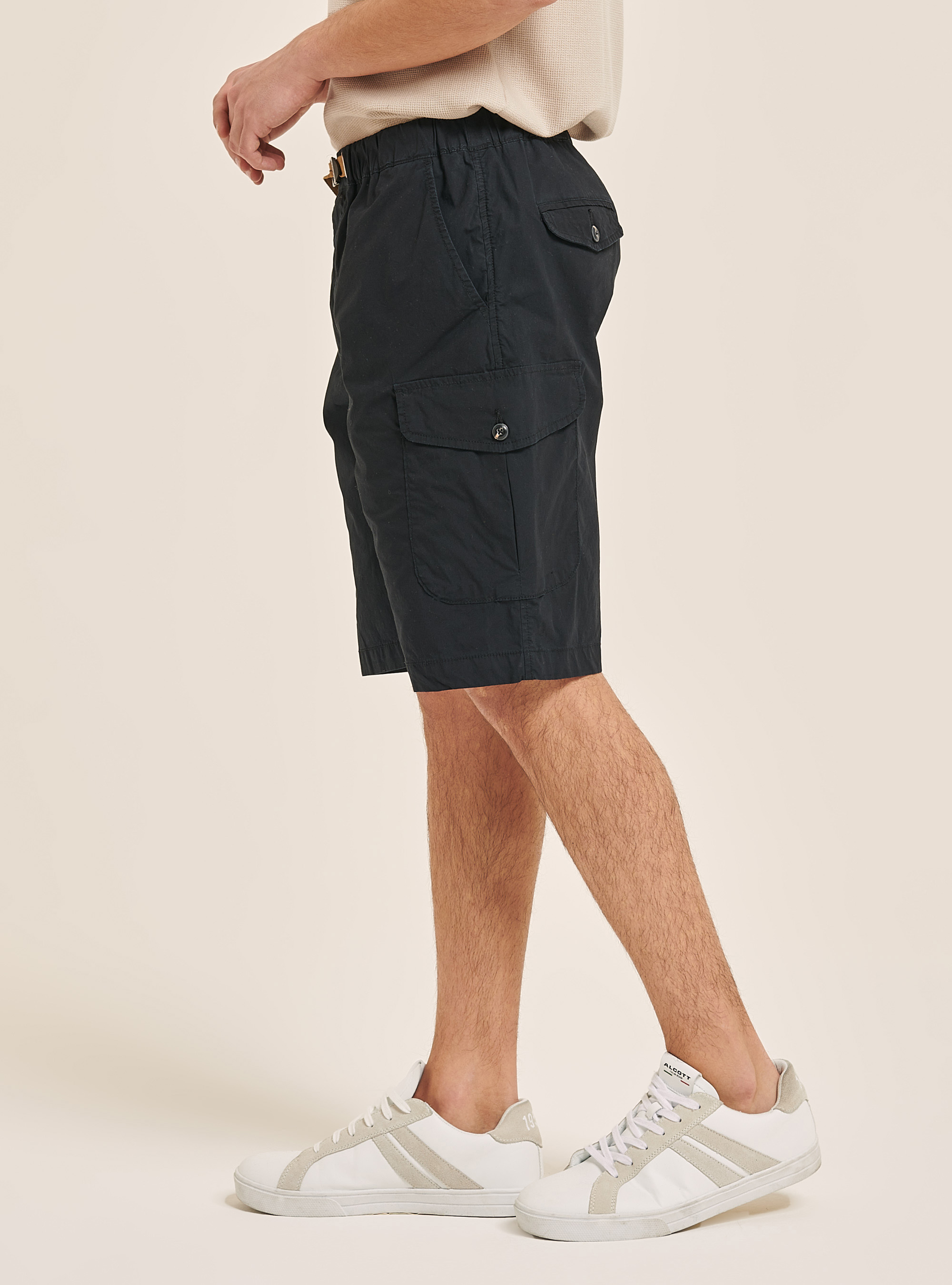 Cotton cargo bermuda with strap, BLACK