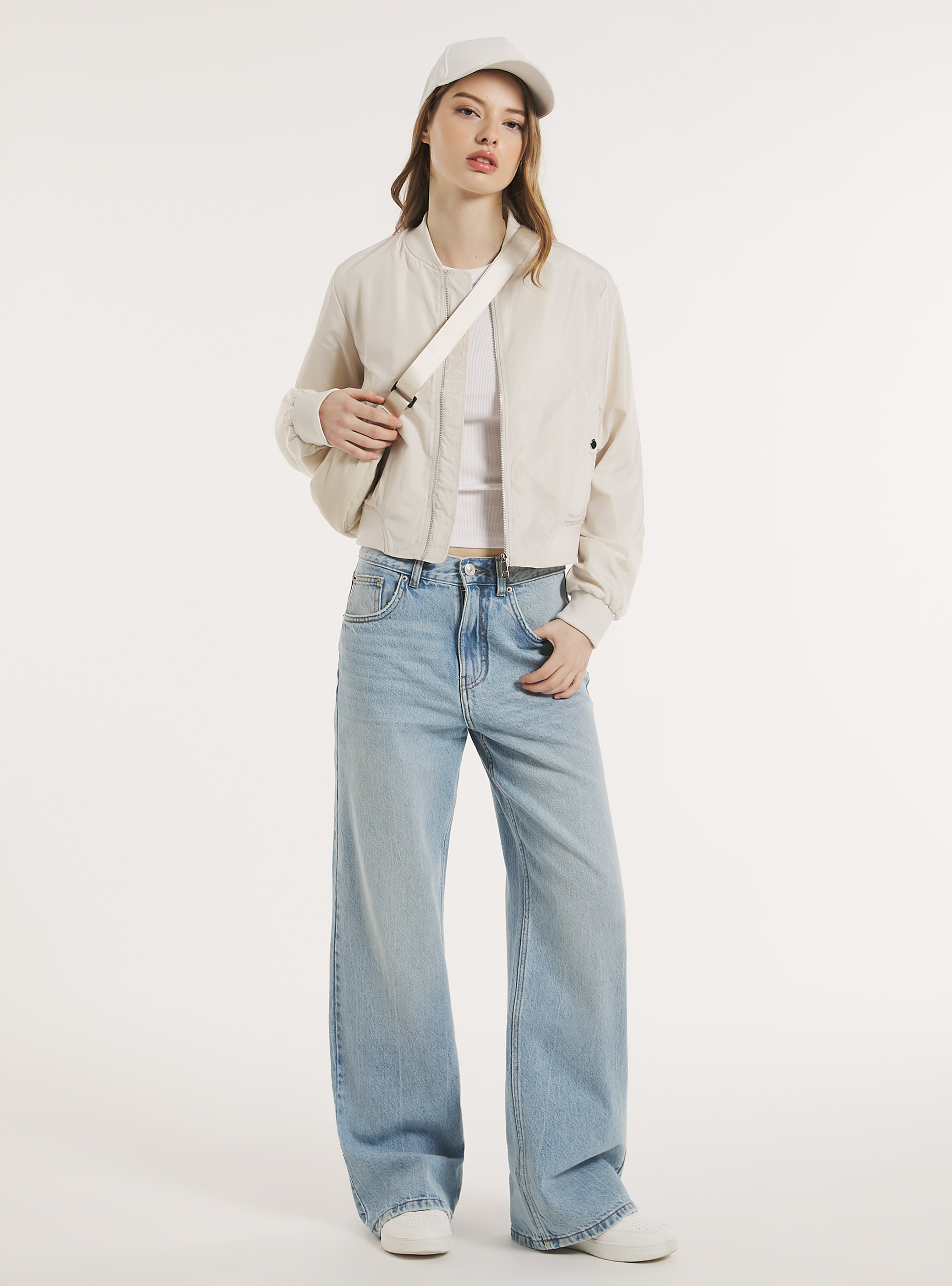 Shiny cropped bomber jacket, WH1 OFF WHITE