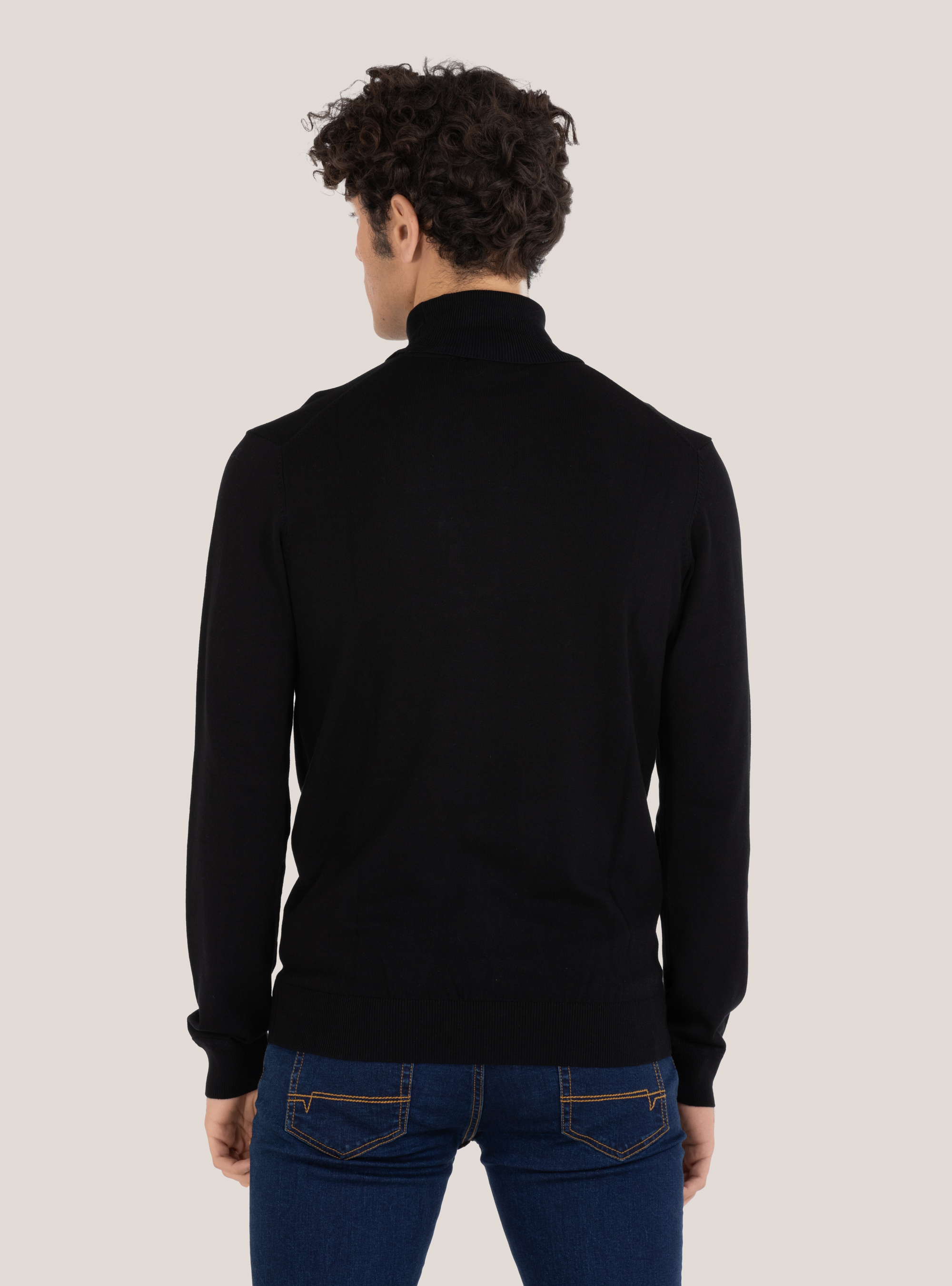Basic turtleneck pullover, BLACK