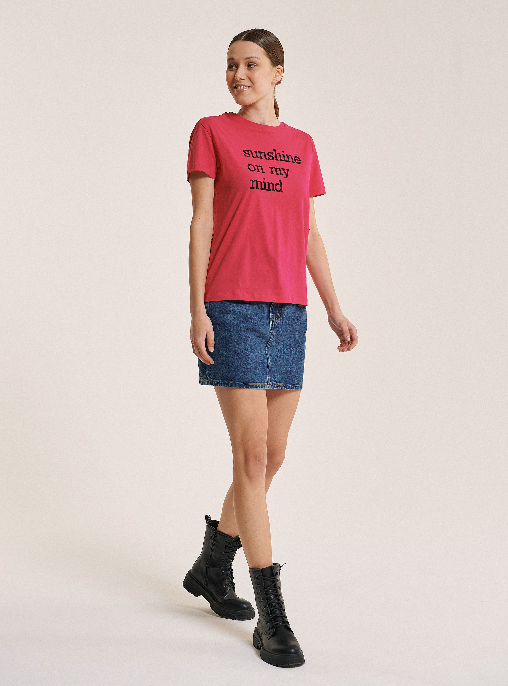 T-Shirt mit Rundhalsausschnitt und Aufdruck, C4435 FUXIA