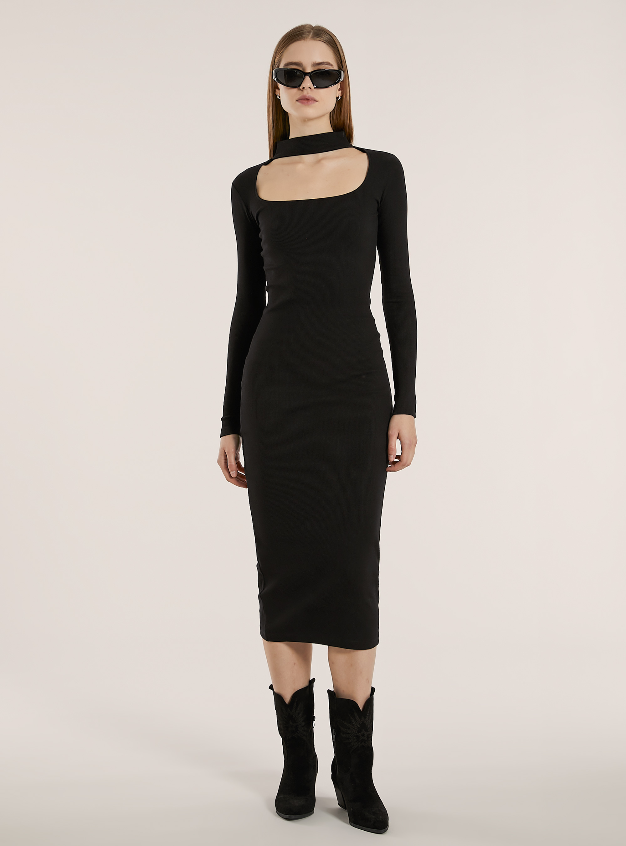 Vestito midi aderente a costine con choker, BK1 BLACK