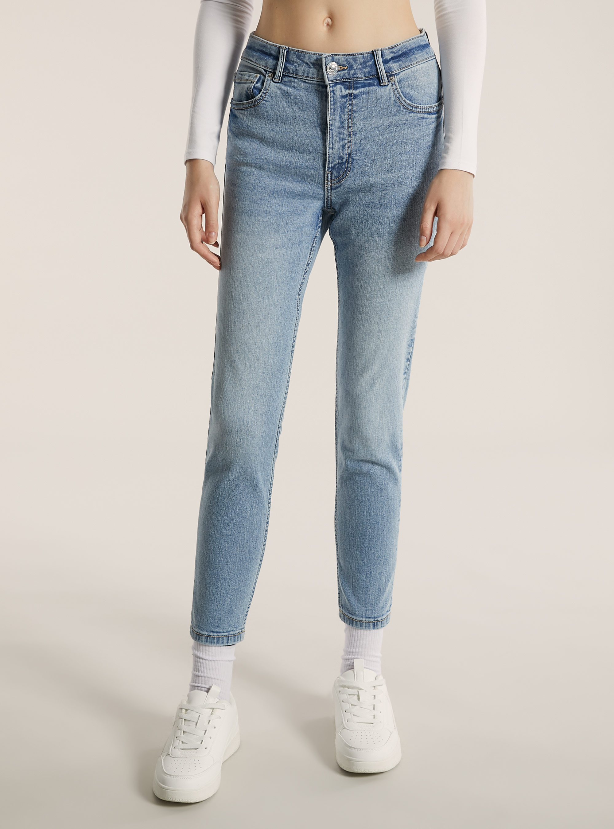 Vaqueros skinny fit con efecto push-up, D007 LIGHT AZURE