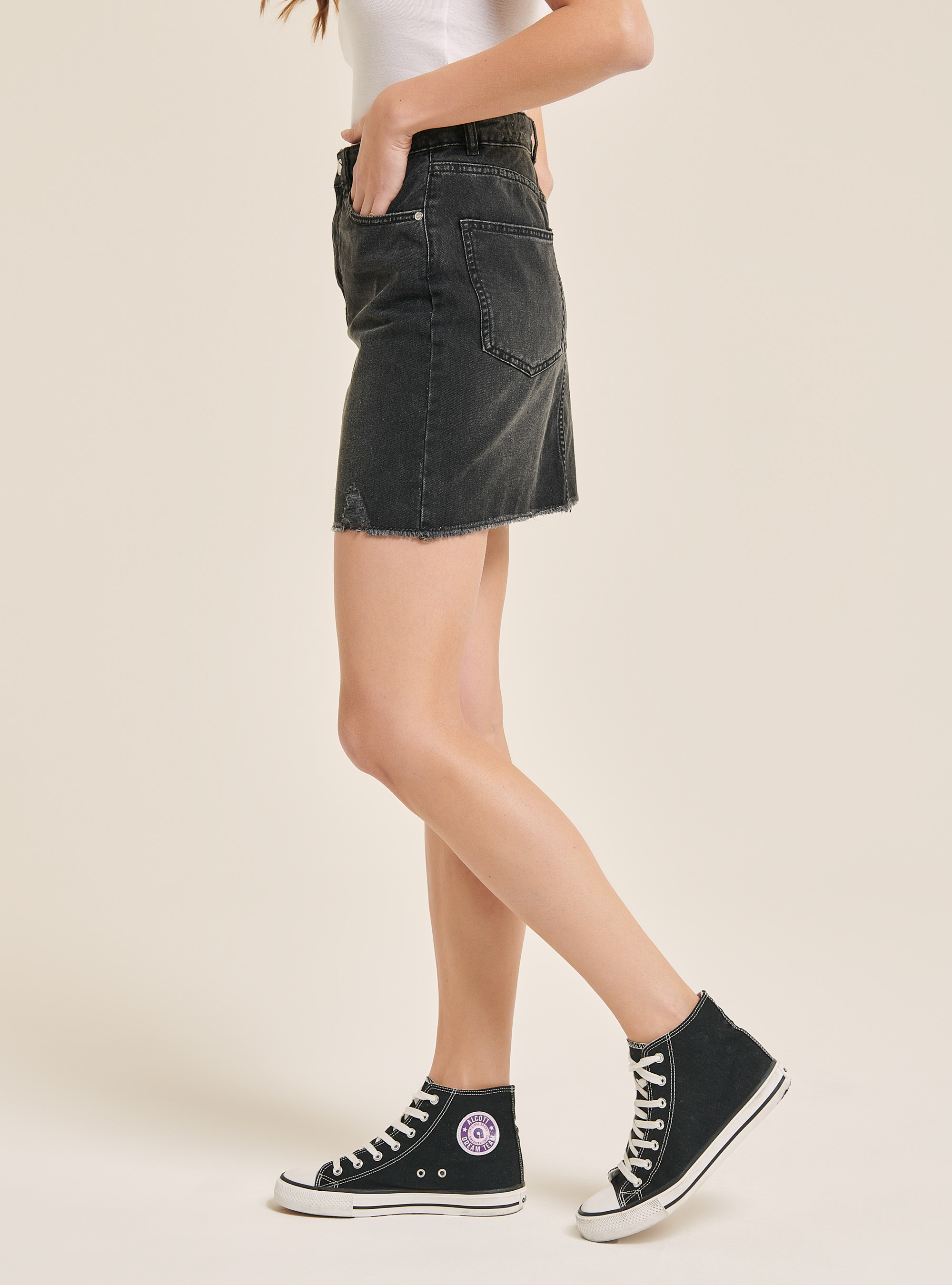 Denim skirt with tears, BLACK