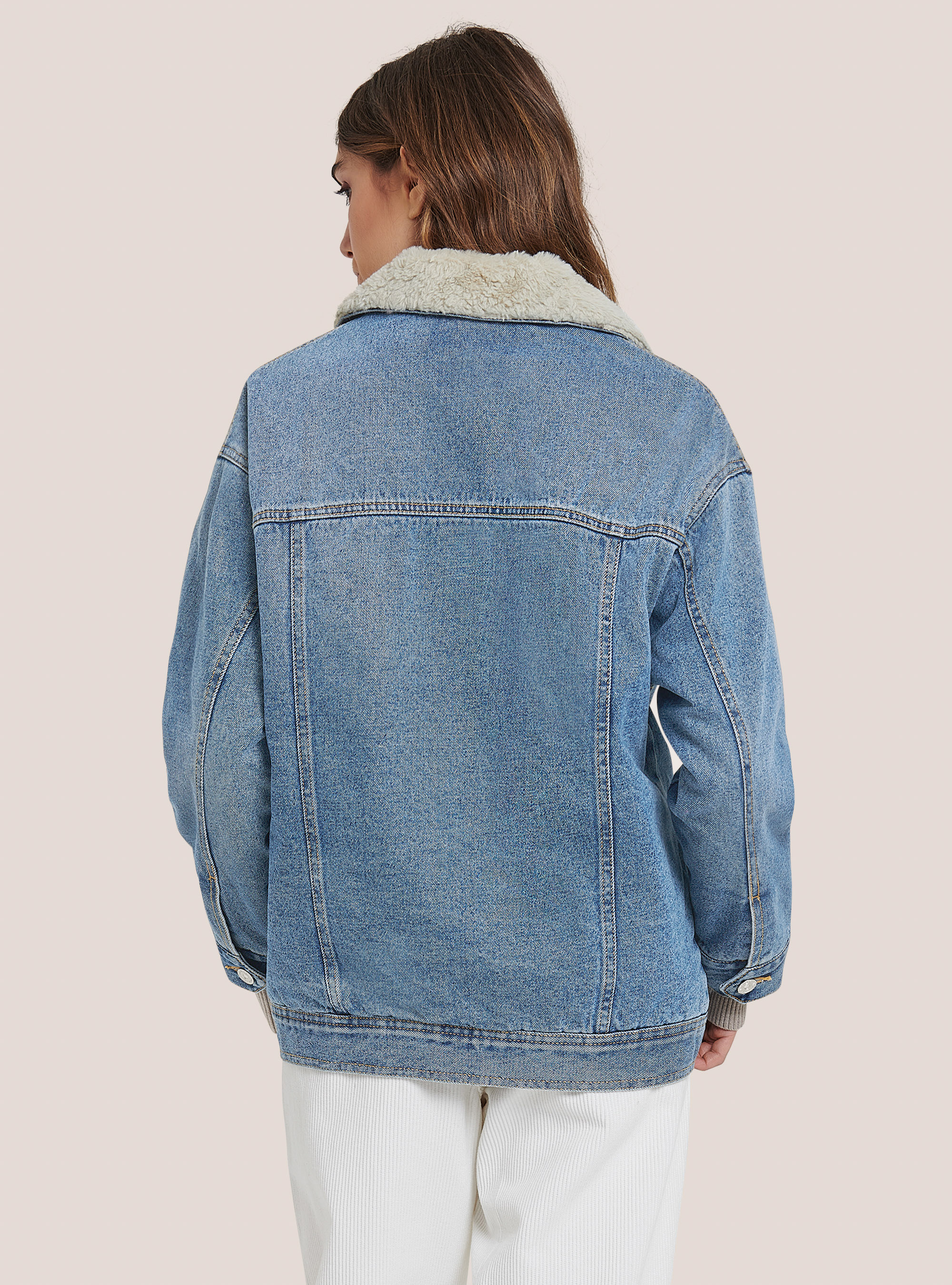 Denim jacket with faux fur lining and collar, D006 AZURE