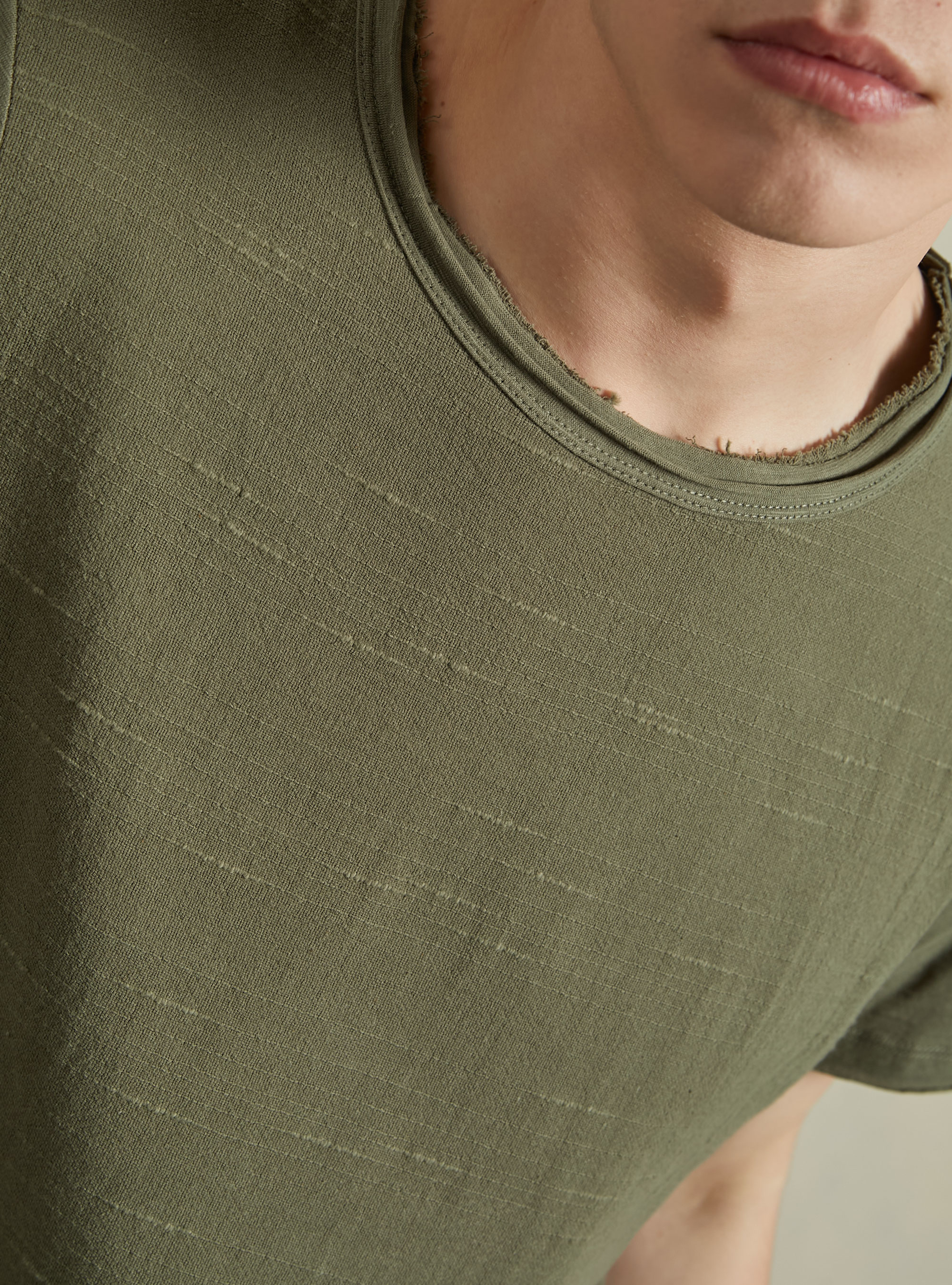 Linen-blend T-shirt in slub fabric, KY2 KAKY MEDIUM