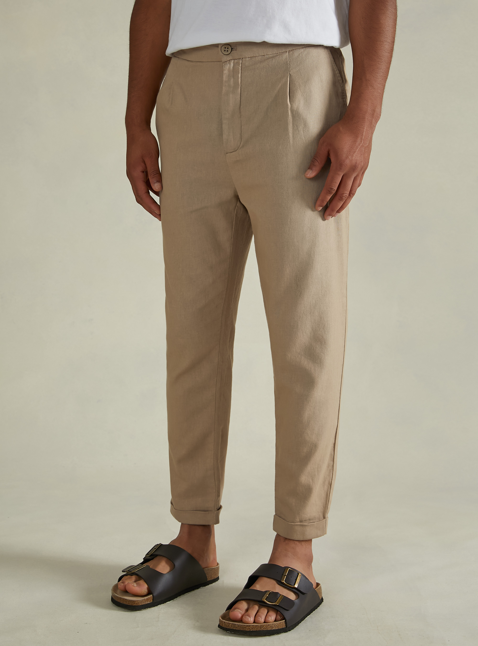 Pantalon en lin mélangé avec pinces, BG2 BEIGE MEDIUM