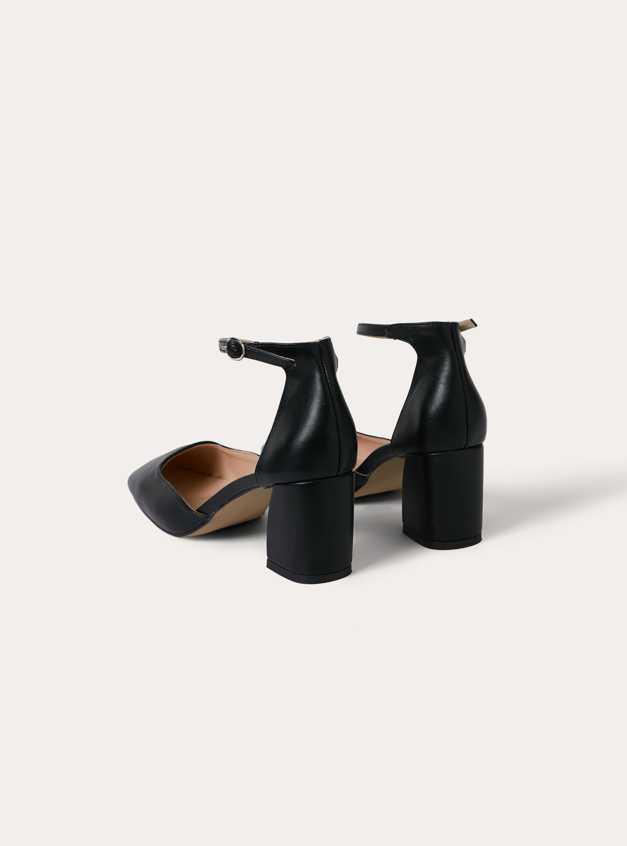 Decollete punta squadrata con cinturino, BK1 BLACK