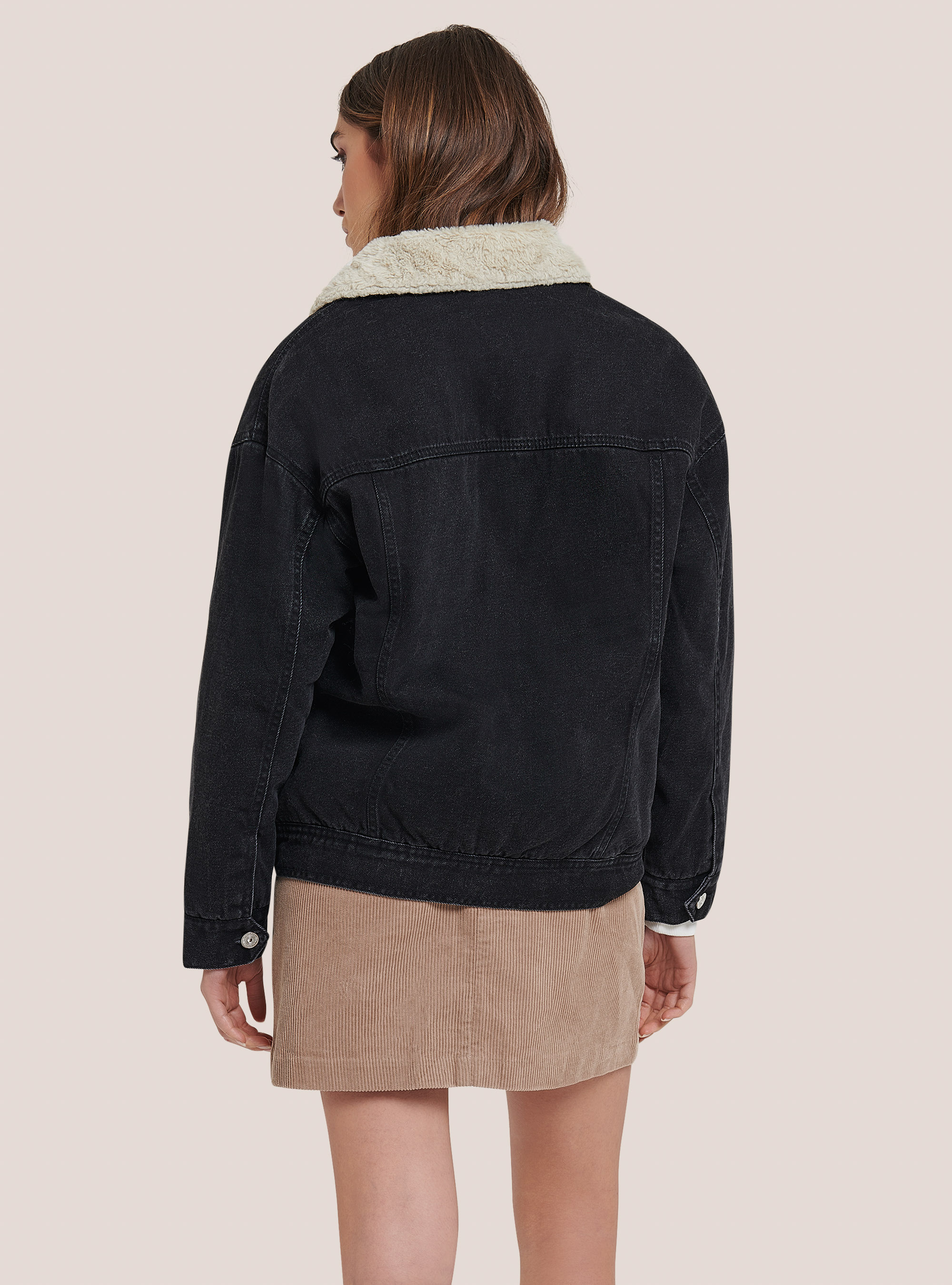Denim jacket with faux fur lining and collar, D000 BLACK