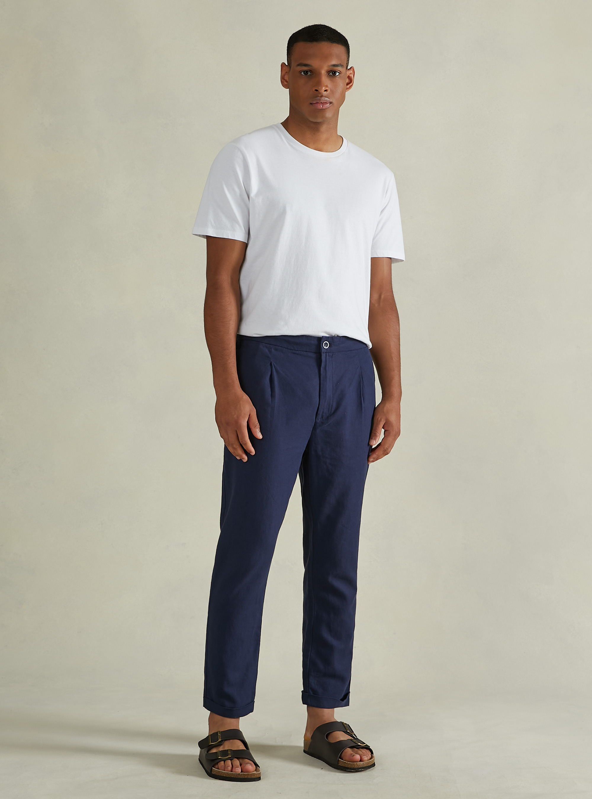 Pantalon en lin à plis, NA2 NAVY MEDIUM