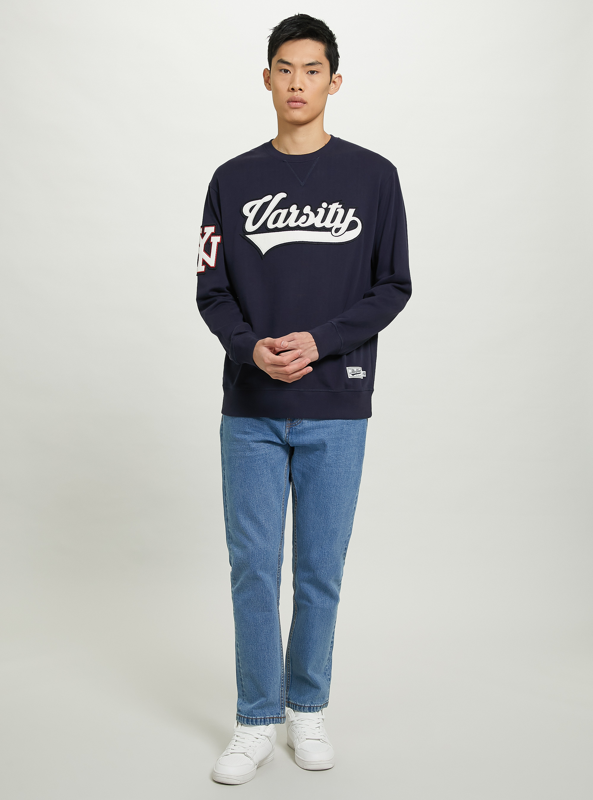 Round-neck college sweatshirt with cotton patch, C2306 BLU