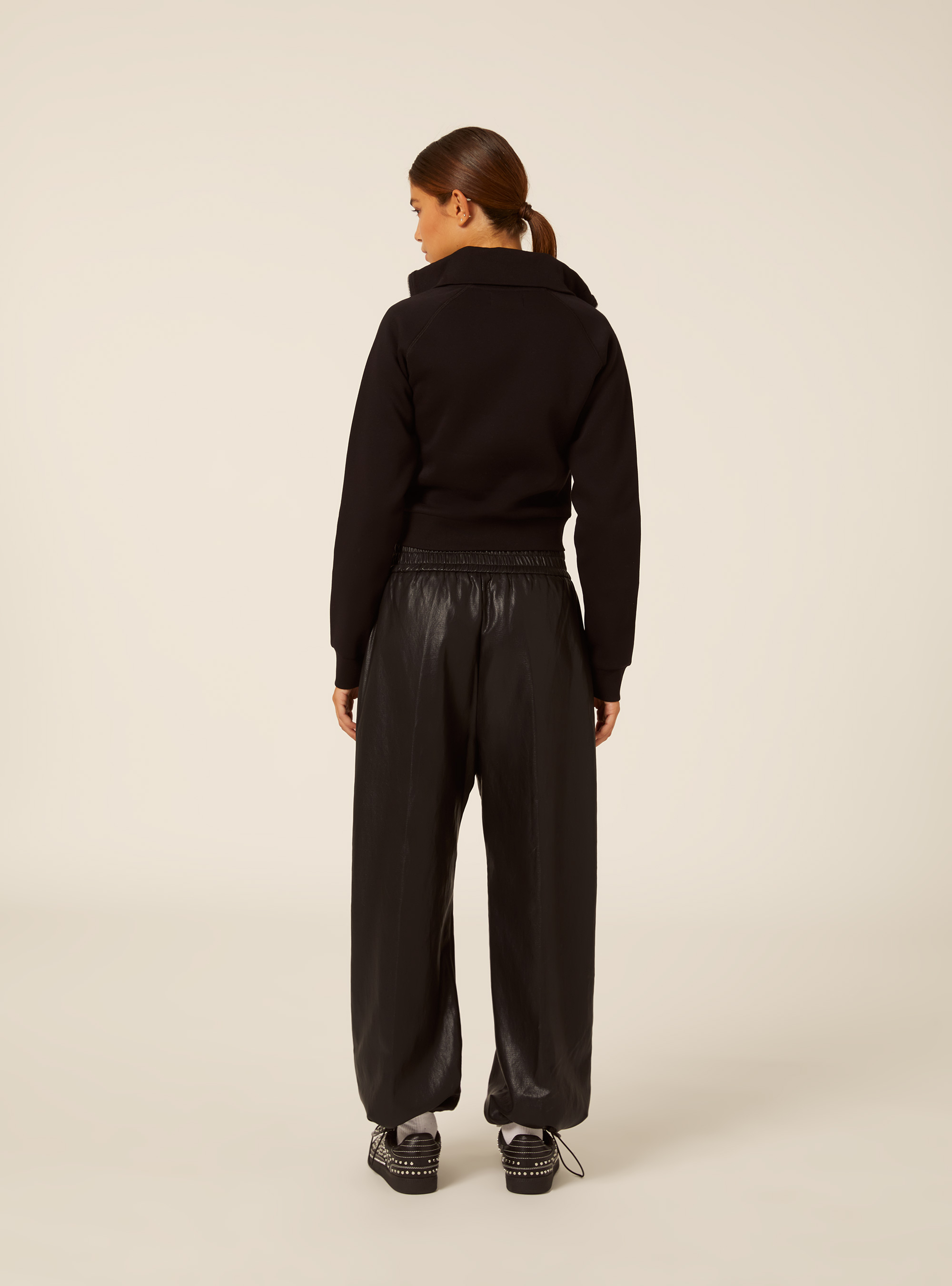 Cropped zip-up sweatshirt with high collar, BK1 BLACK