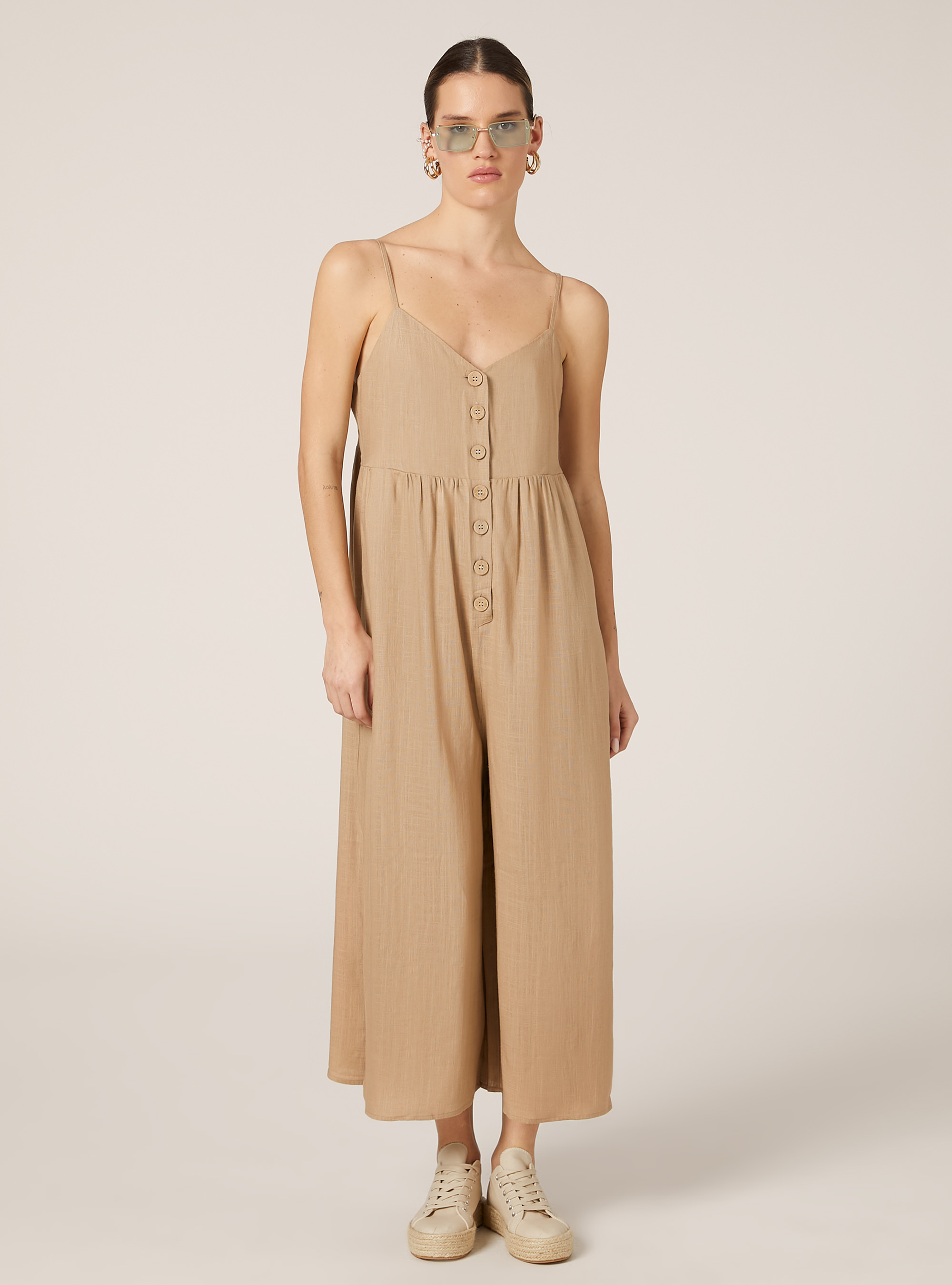 ✨24ss✨HYKE✨LINEN JUMPSUIT✨リネン✨ライトベージュ ✨24ss✨HYKE✨LINEN JUMPSUIT✨リネン✨ライトベージュ