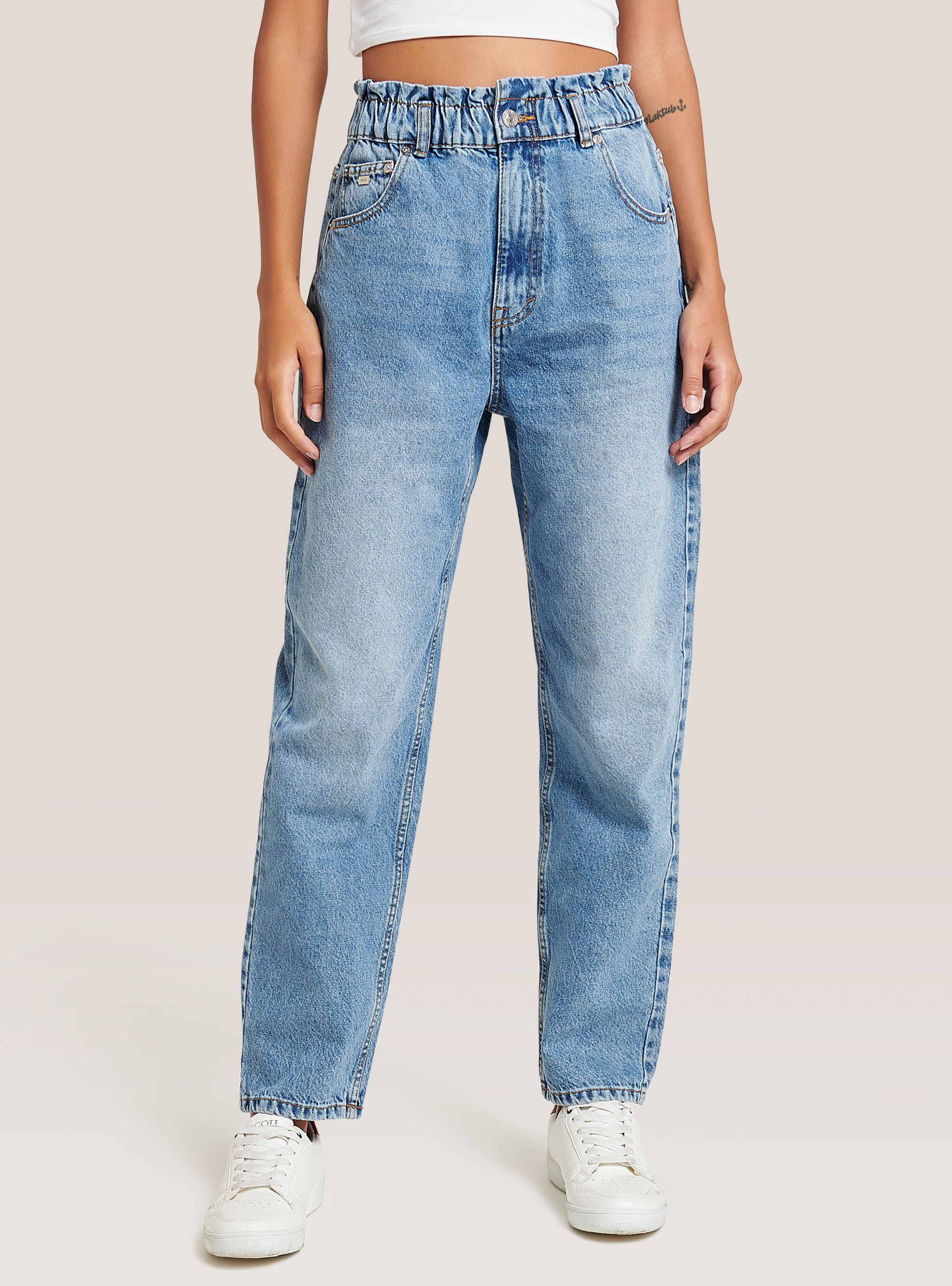 Jean slouchy avec taille &eacute;lastiqu&eacute;e en coton, C282 AZZURRE