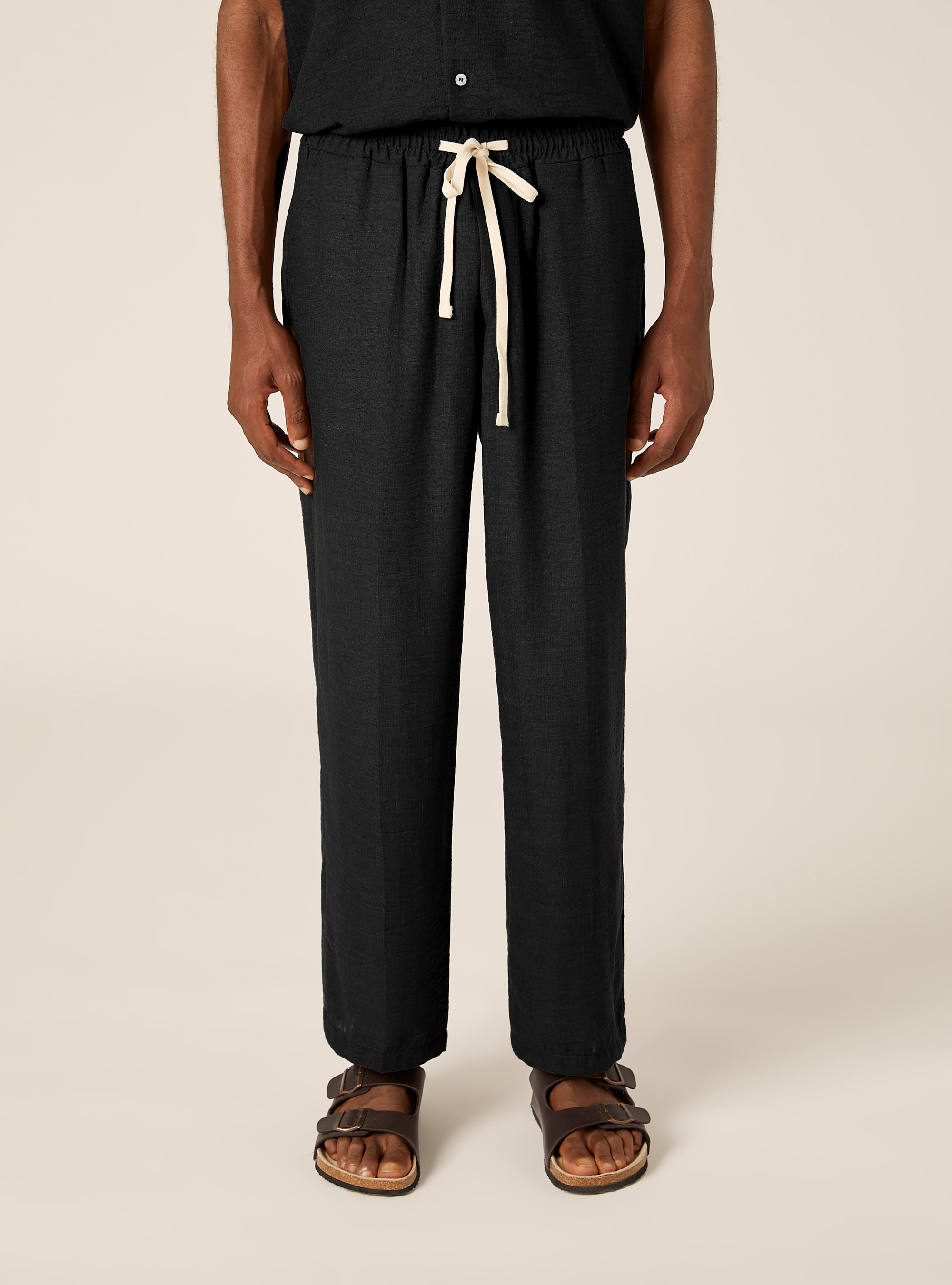 Pantalon Jambe Droite en Tissu Flamm&eacute;, BK1 BLACK