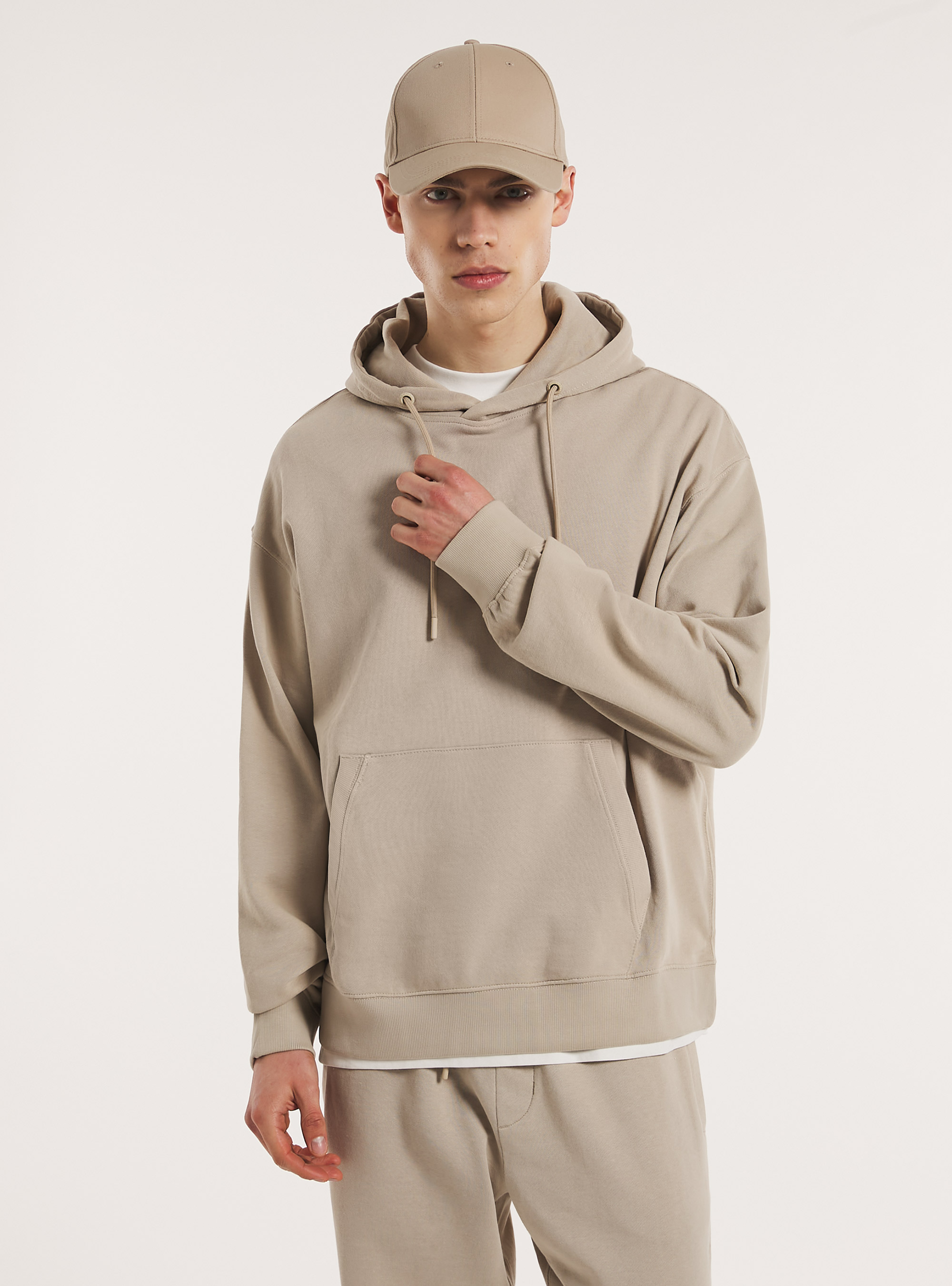 Sweatshirt with hood and pouch pocket, BG2 BEIGE MEDIUM