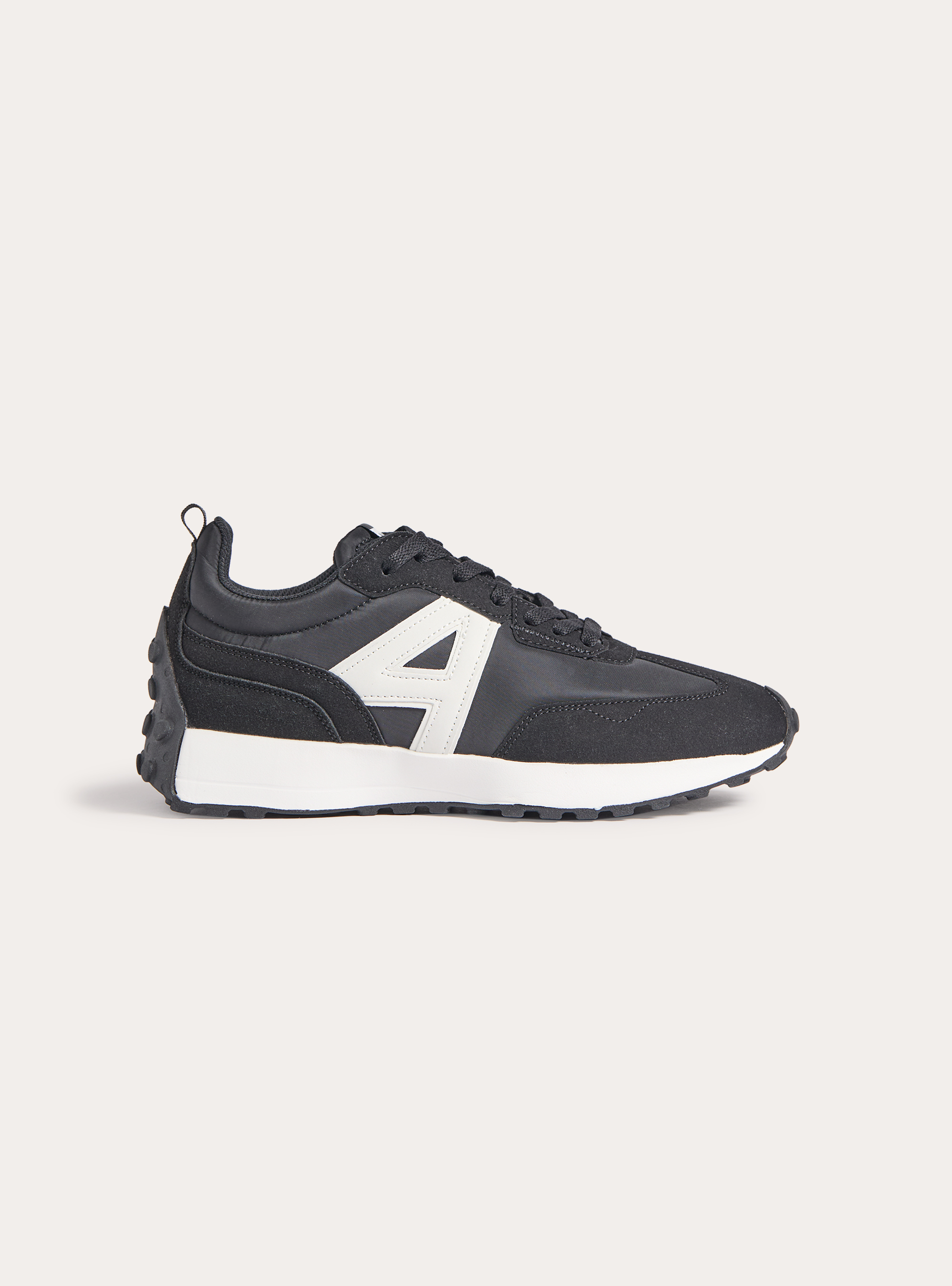Contrasting logo sneakers, BK1 BLACK