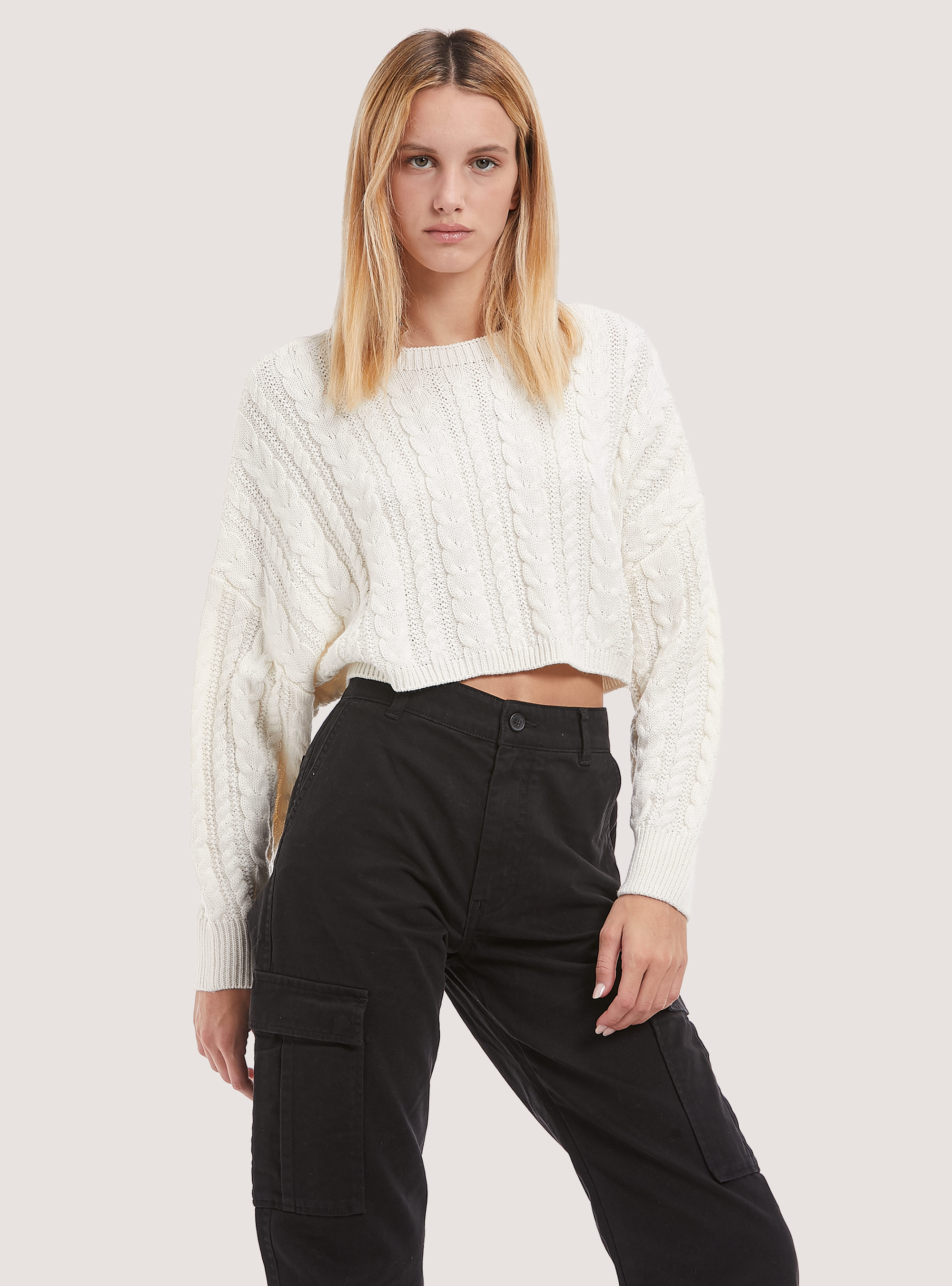 Cropped pullover with braids, C034 CREAM